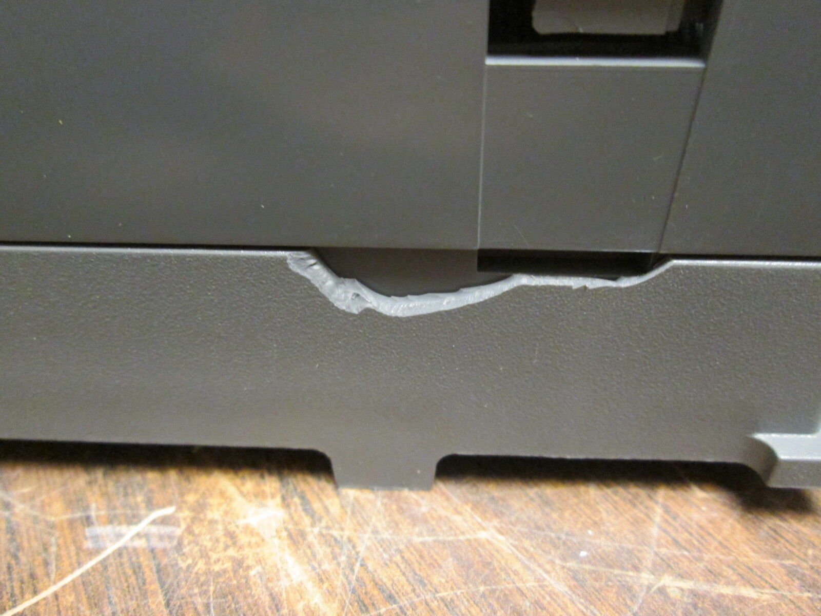 Johnson Controls / Metasys Controller DX-9100-8454 24VAC *Cracked Side* Used