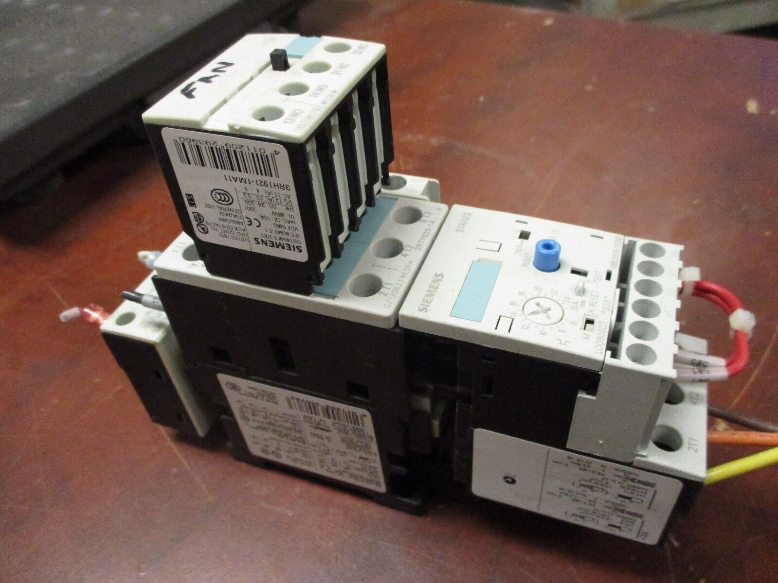 Siemens Sirius Starter 3RT1023-1A..0/3RB2026-1SB0 35A 600V Trip: 3-12A Used