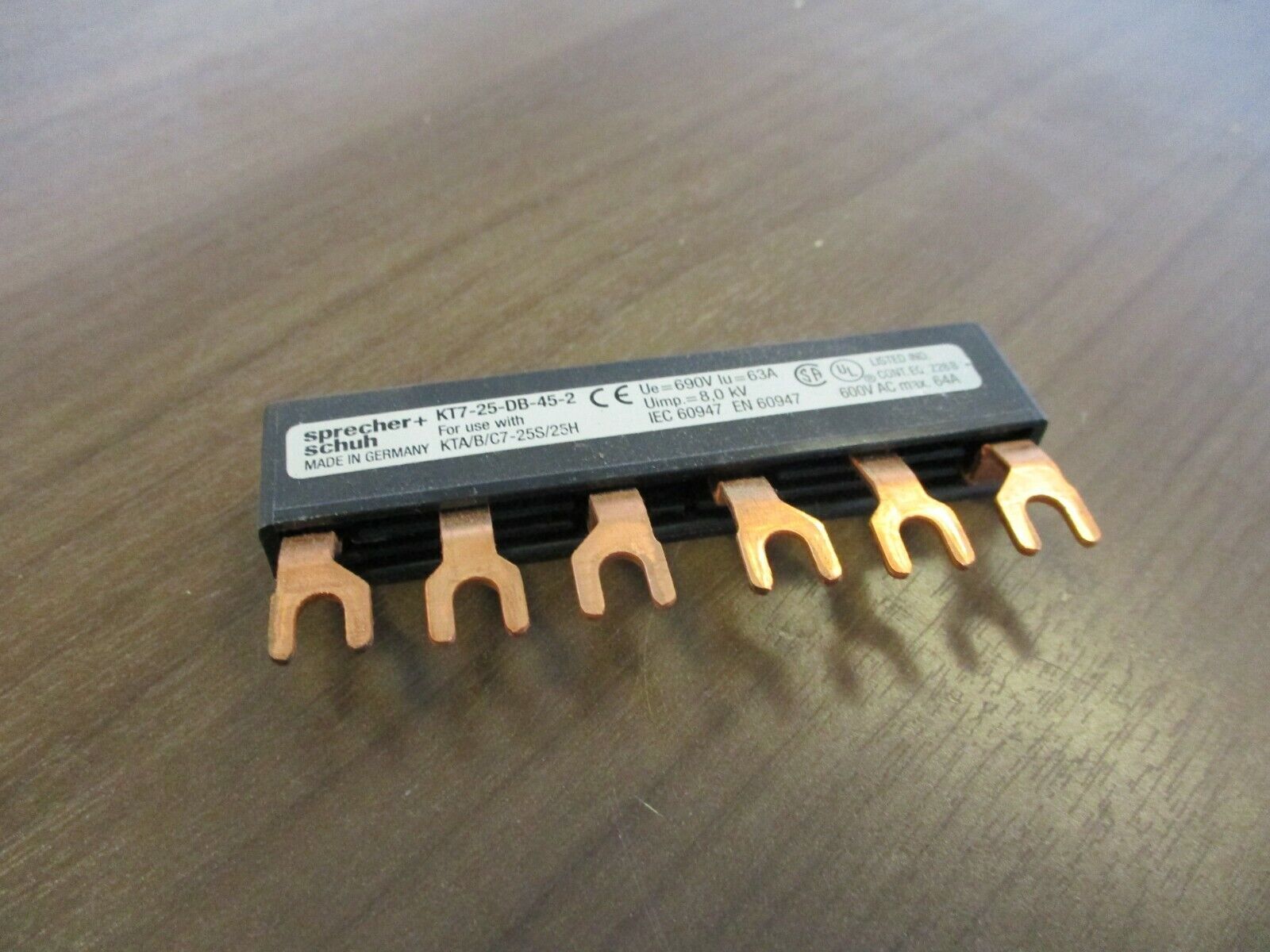 Sprecher+Schuh Compact Busbar KT7-25-DB-45-2 64A 600V Used