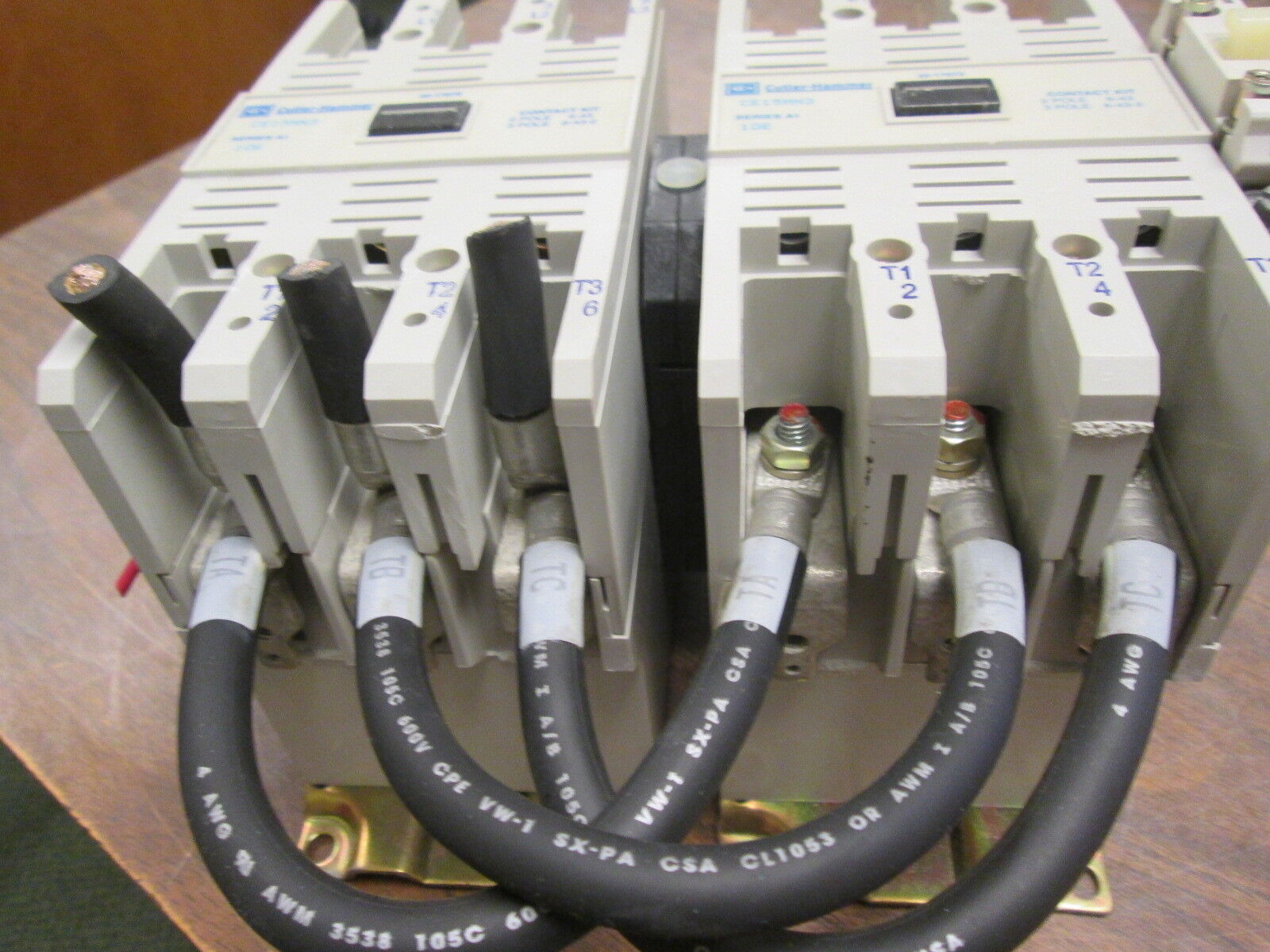 Cutler-Hammer Reversing Contactor CE15MN3 120V Coil 105A 600V w/(2) Aux Contacts