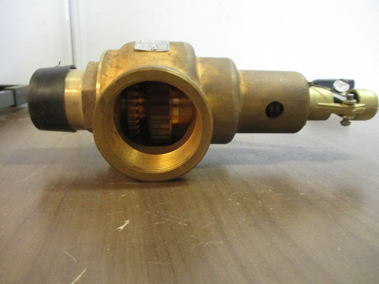 Kunkle Steam Relief Valve 6021HG01.AM Capacity: 2000 lbs / hr Set: 60PSIG Used