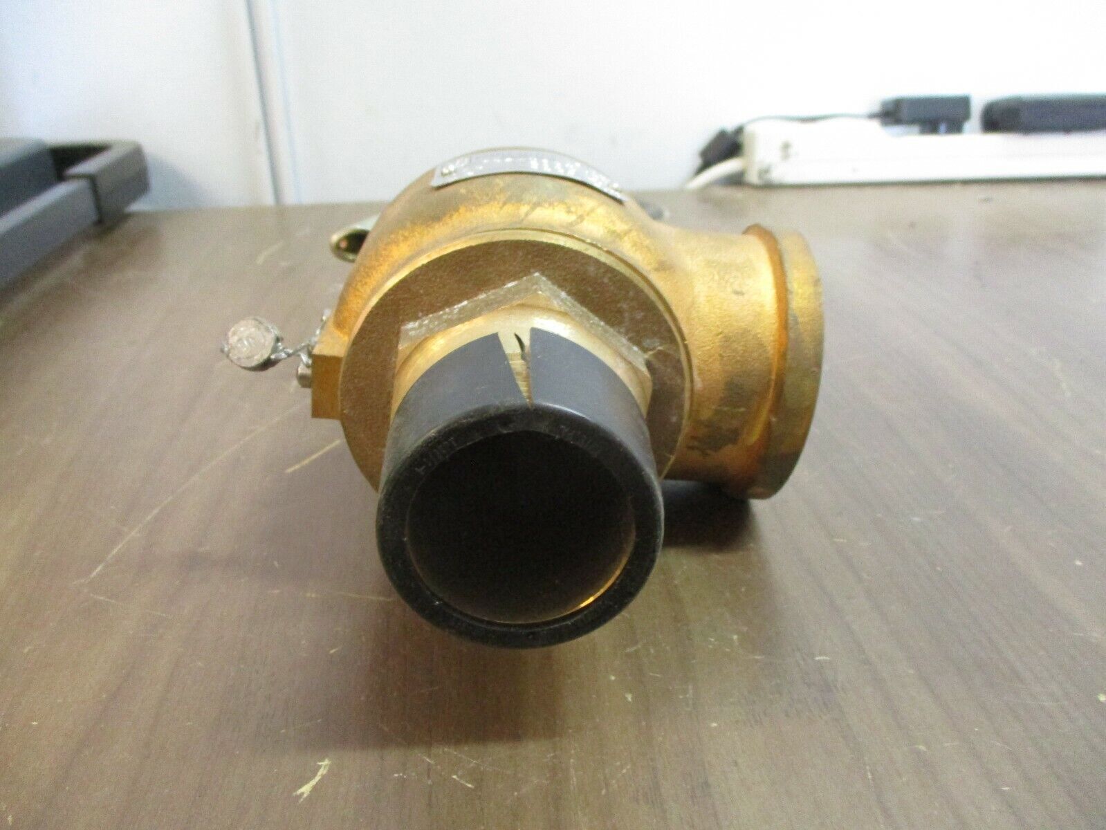 Kunkle Steam Relief Valve 6021HG01.AM Capacity: 2000 lbs / hr Set: 60PSIG Used