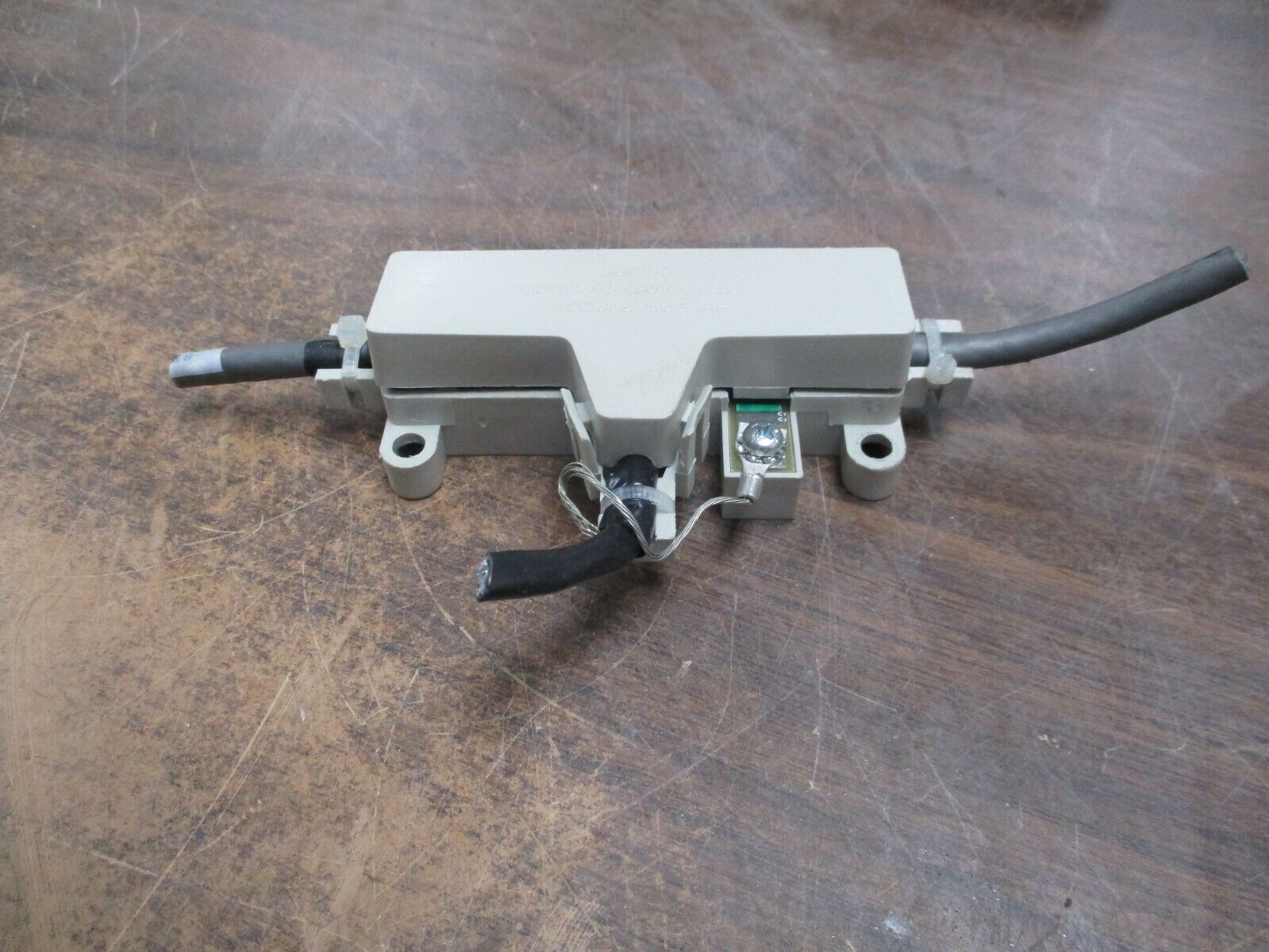 Modicon Modbus Plus Tap 990 NAD 230 00 Used
