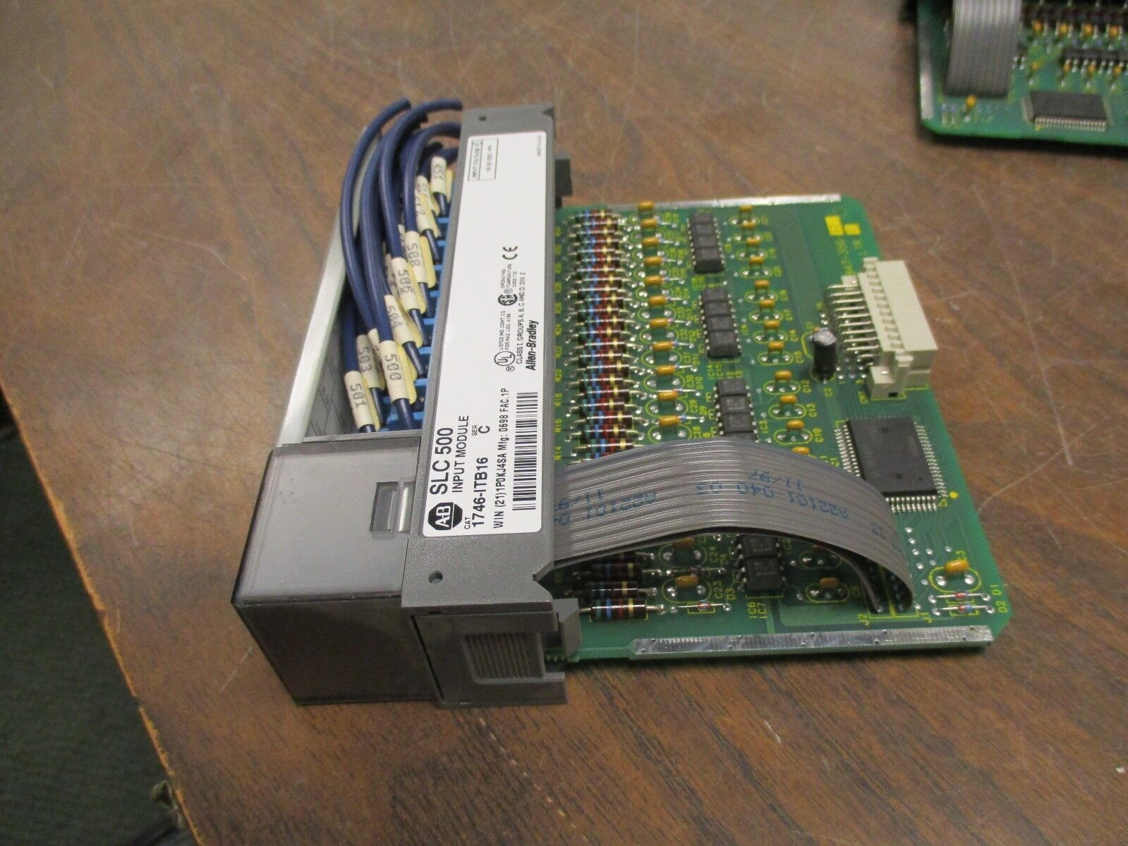 Allen-Bradley SLC 500 Input Module 1746-ITB16 Ser C 10-30VDC Used