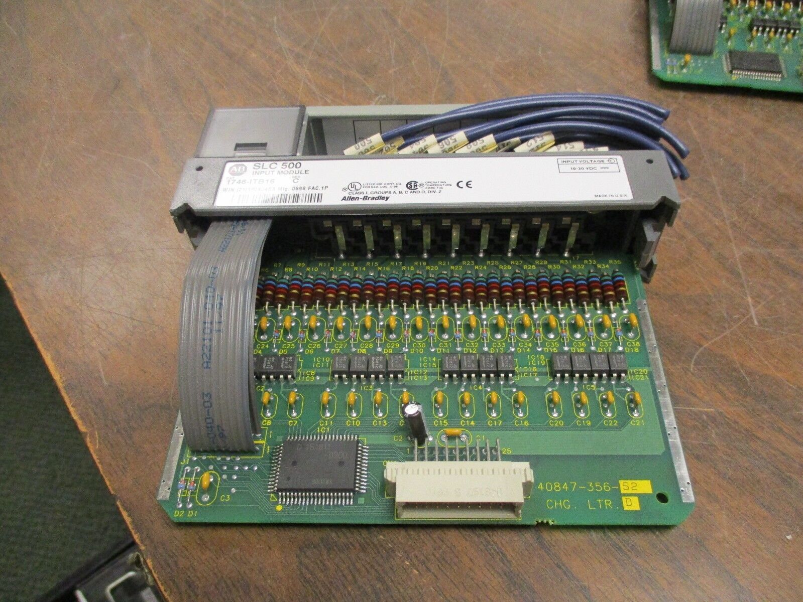 Allen-Bradley SLC 500 Input Module 1746-ITB16 Ser C 10-30VDC Used