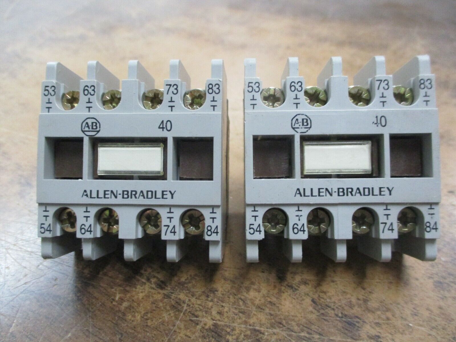 Allen-Bradley Aux Contact Block 195-FA40 Ser. A *Lot of 2* Used