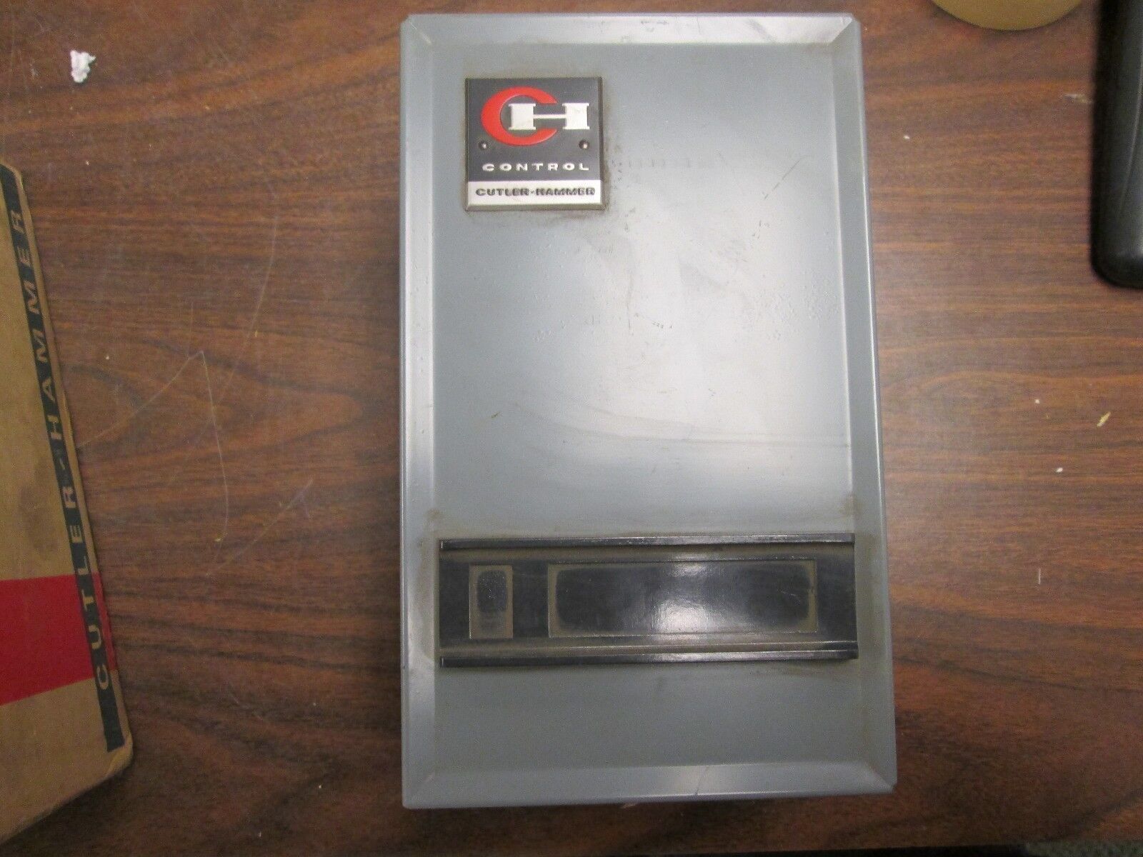 Cutler-Hammer Enclosed Contactor C10AG2 Size 00 120V Coil Nema 1 Enclosure