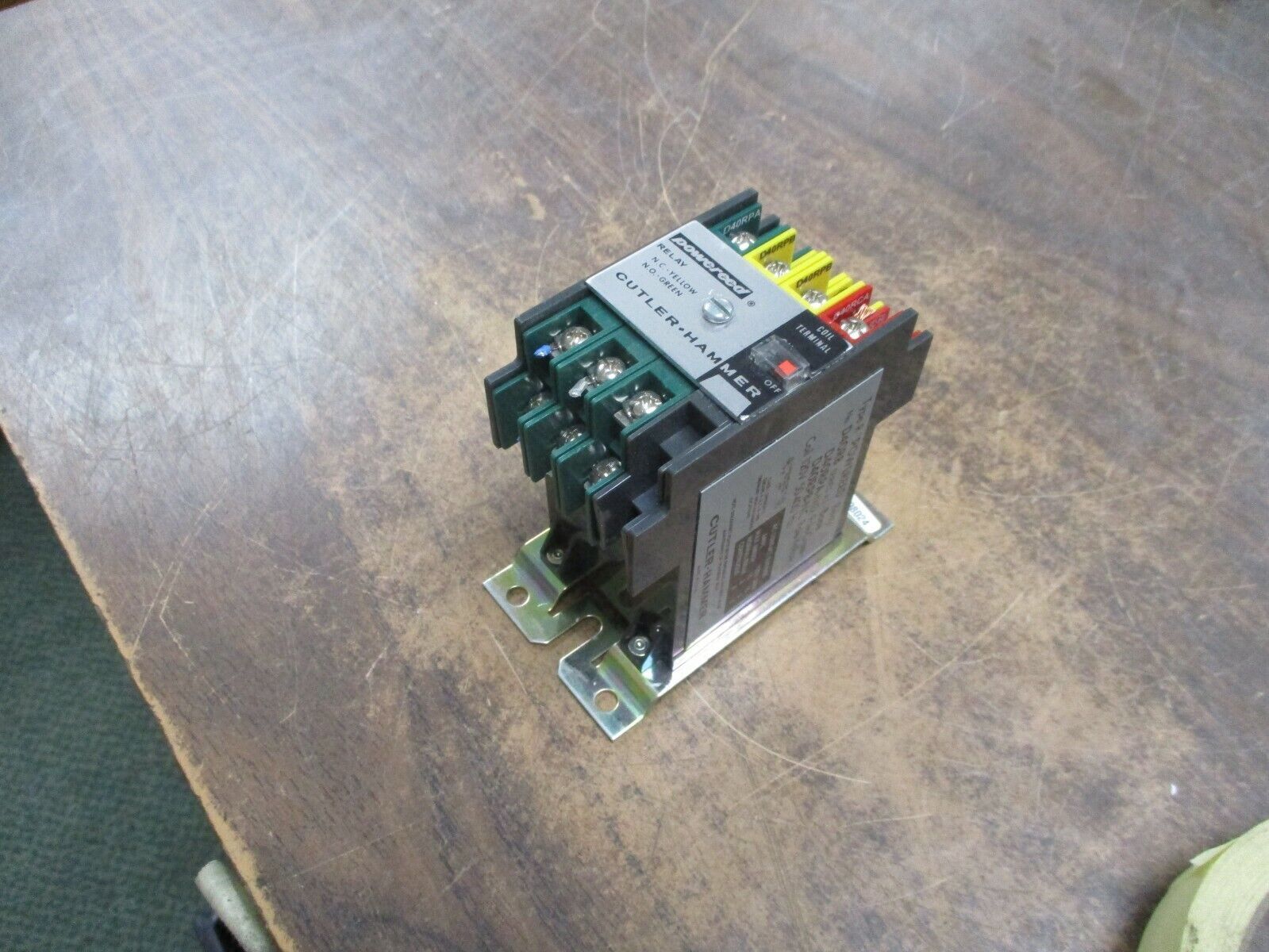 Cutler-Hammer Type R "Powereed" Relay D40RB 120V Coil Used