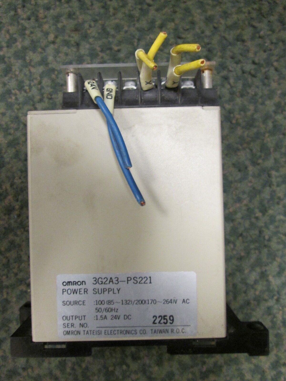 Omron Power Supply 3G2A3-PS221 Source: 100/200VAC Output: 1.5A 24VDC Used