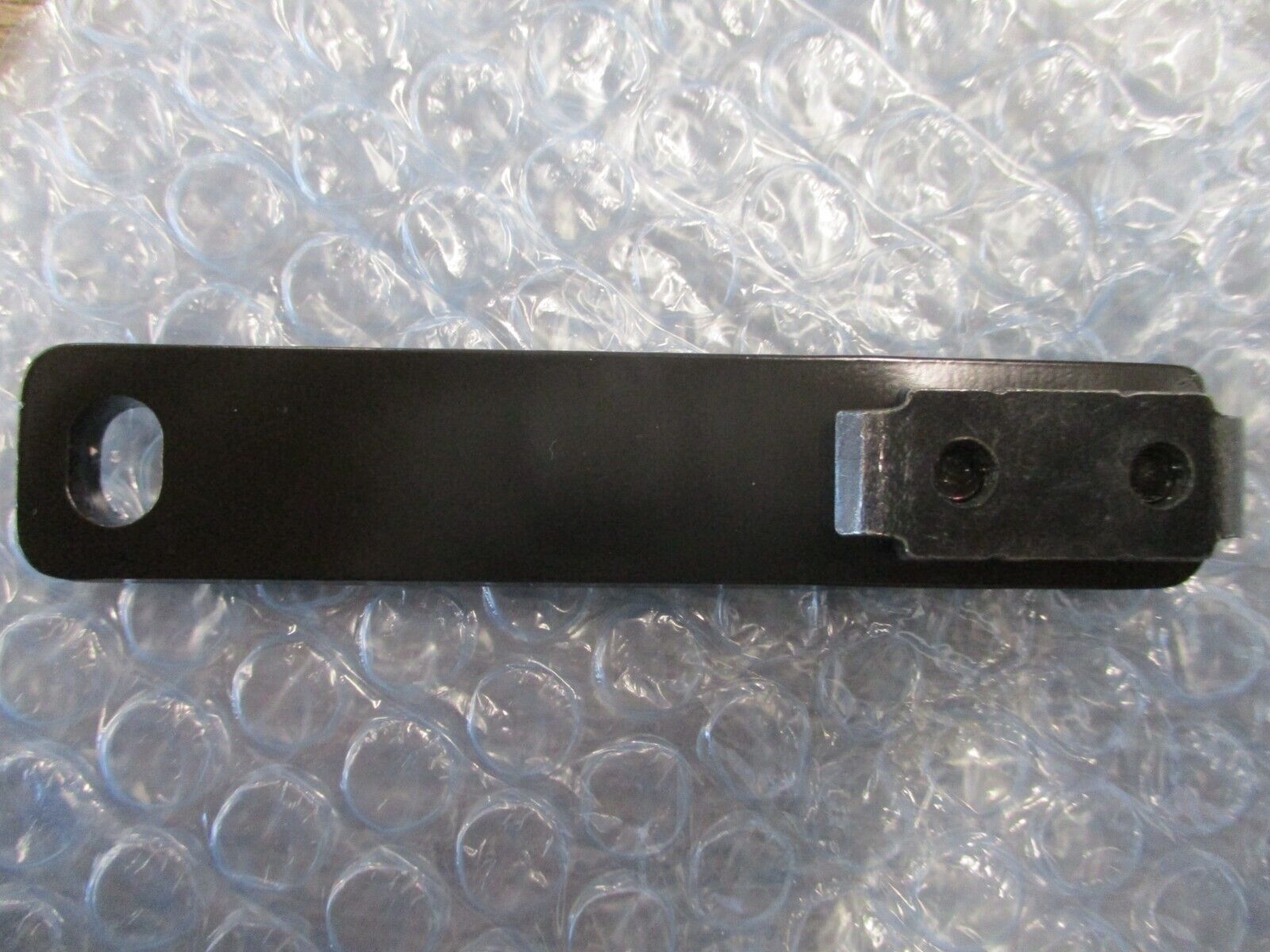 Keyence Straight Mounting Bracket GL-RB11 New Surplus