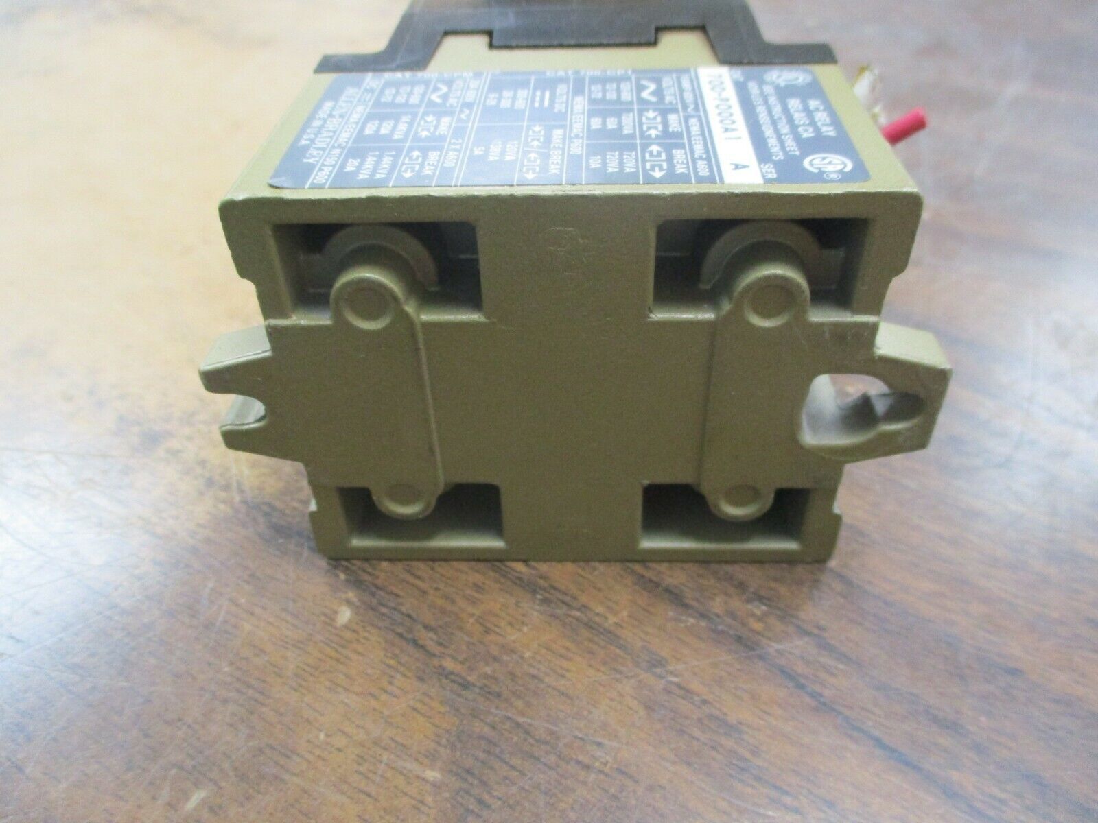 Allen-Bradley Relay 700-P000A1 115-120V Coil Used