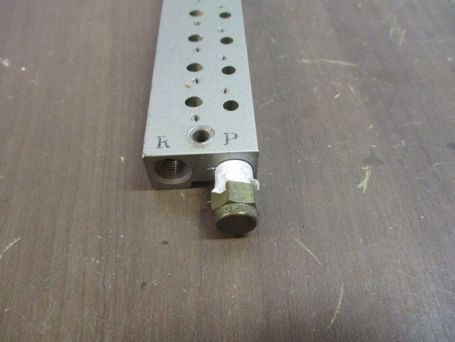SMC Valve Manifold 9-Slot Used