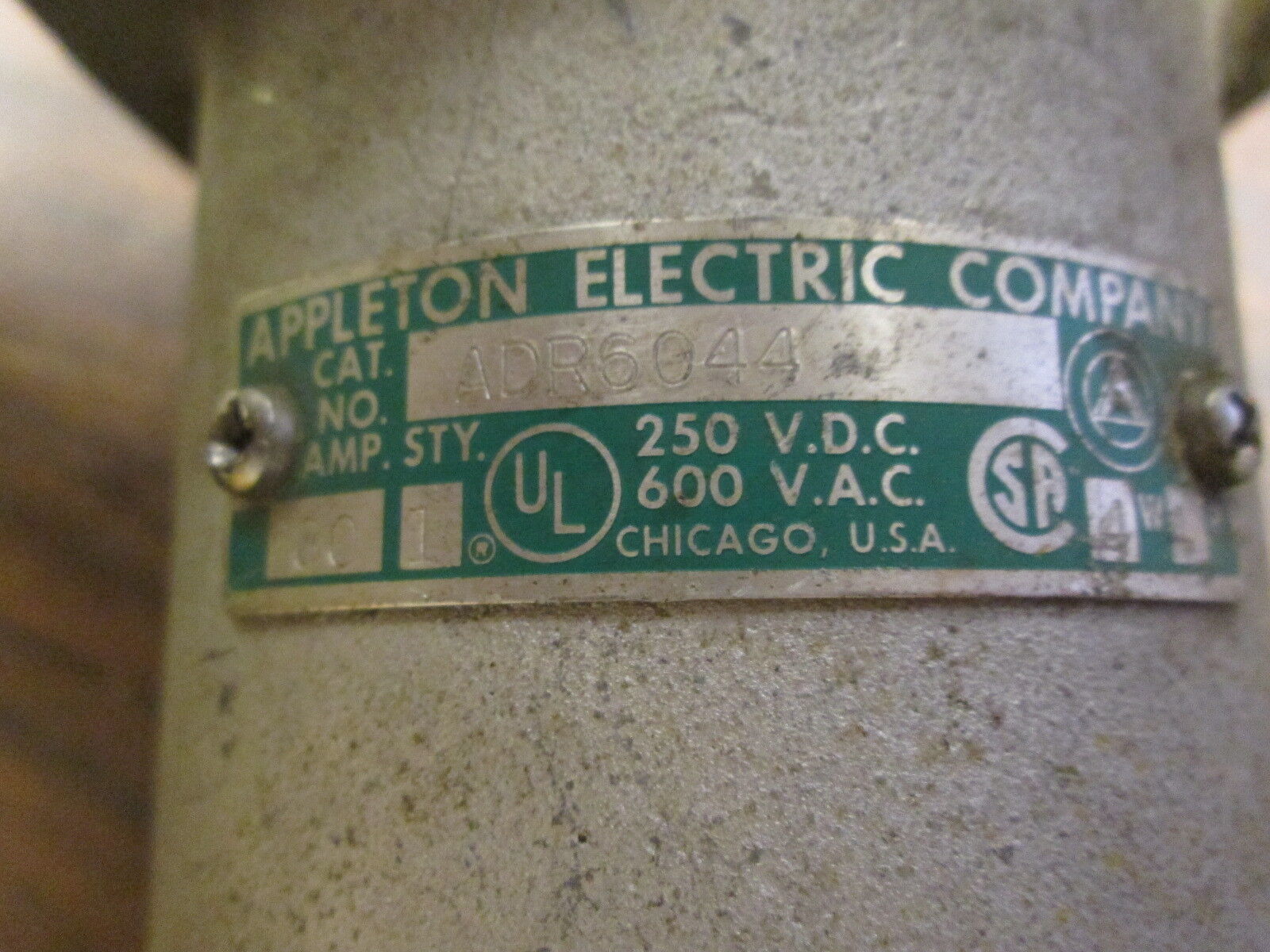 Appleton Receptacle ADR6044 60A 600V 4W 4P Used