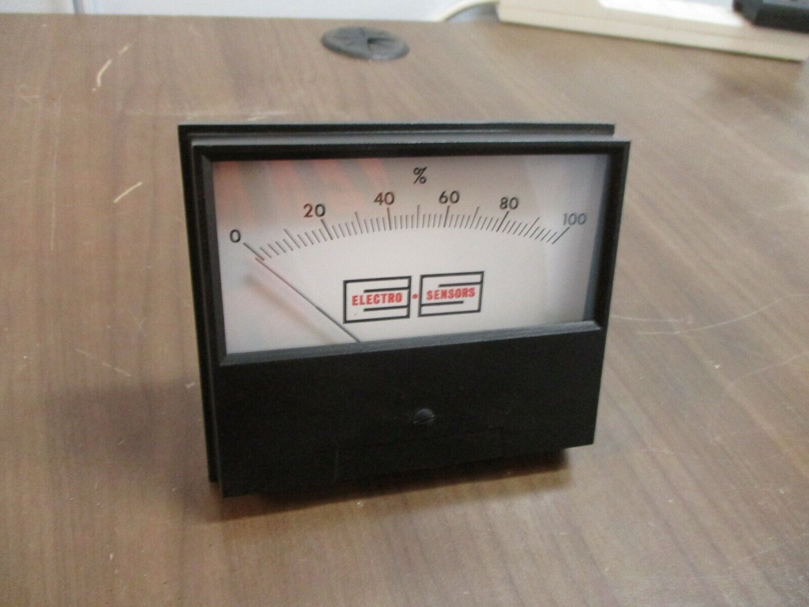 Electro Sensors Meter 913743-C Used