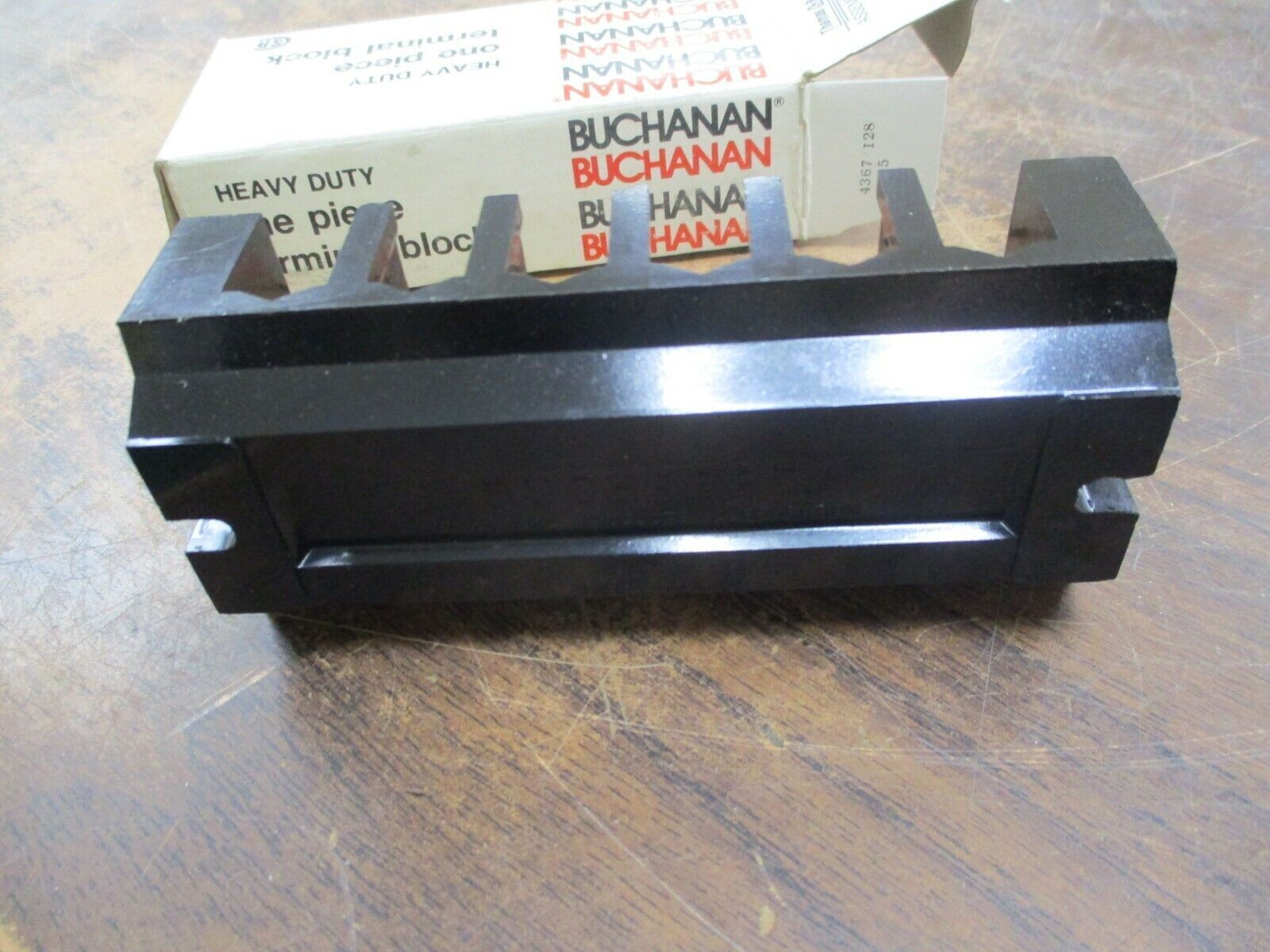 Buchanan Heavy Duty One Piece Terminal Block B106-BU 6 Circuits New Surplus