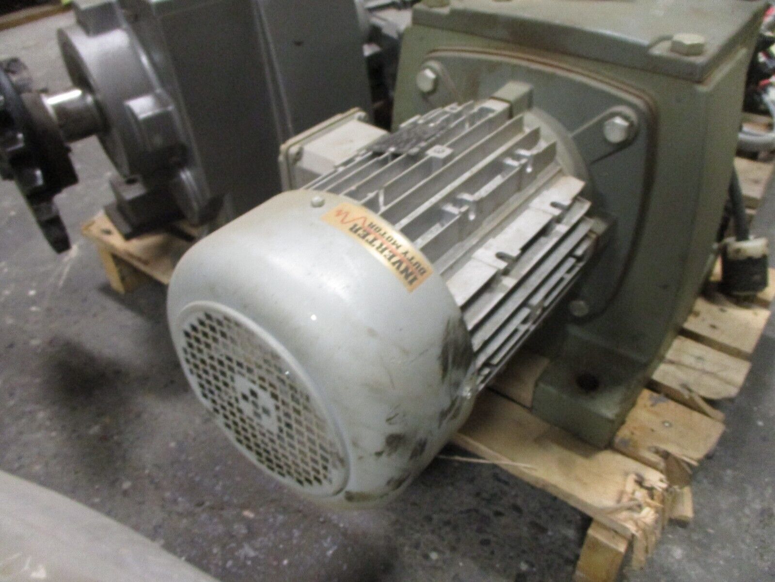 Nord Gearmotor 973.1-112MP/4 CUS TW 5.00HP 23783 lb-In Used