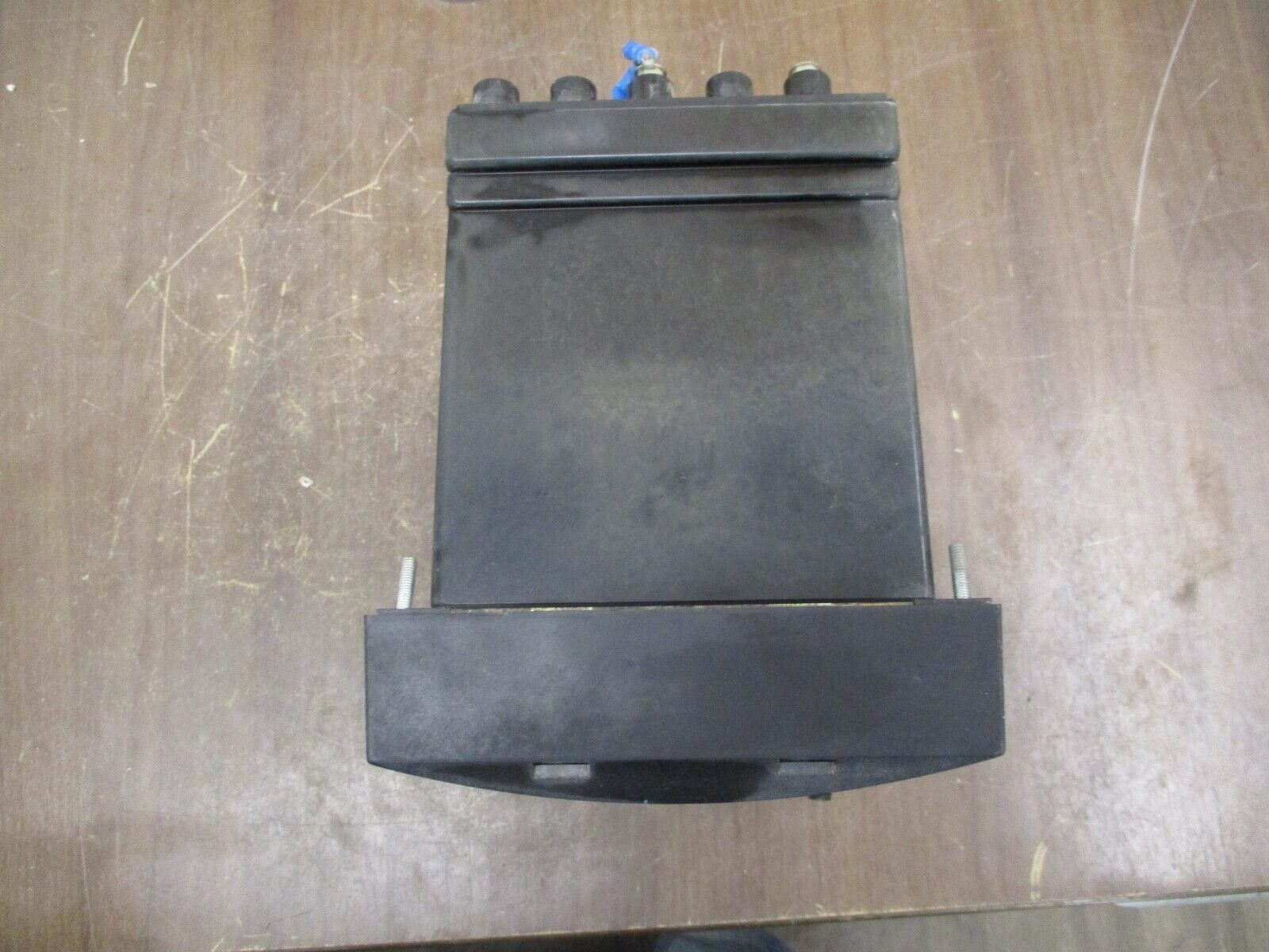 Basler Electric BE1-25 Sync-Check Relay M1E A7P A5R1F Used