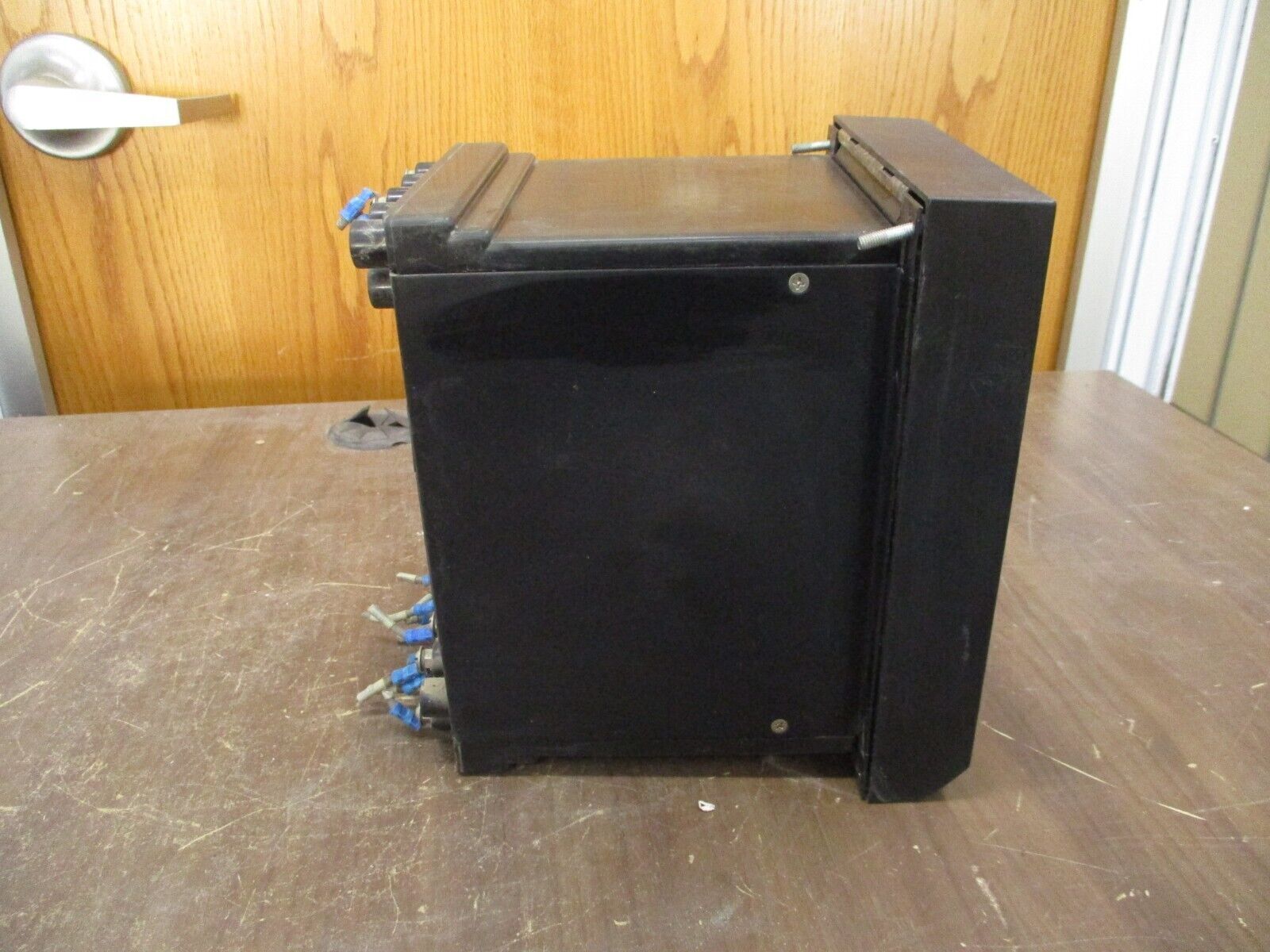 Basler Electric BE1-25 Sync-Check Relay M1E A7P A5R1F Used