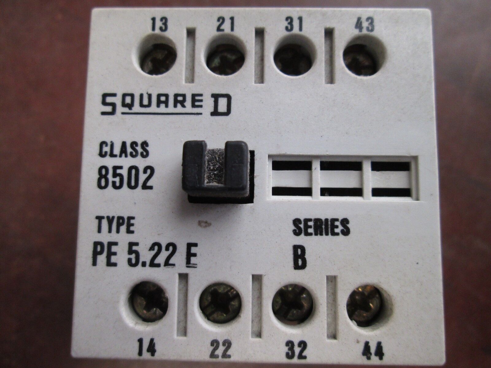 Square D Contact Block 8502 PE5.22E Used