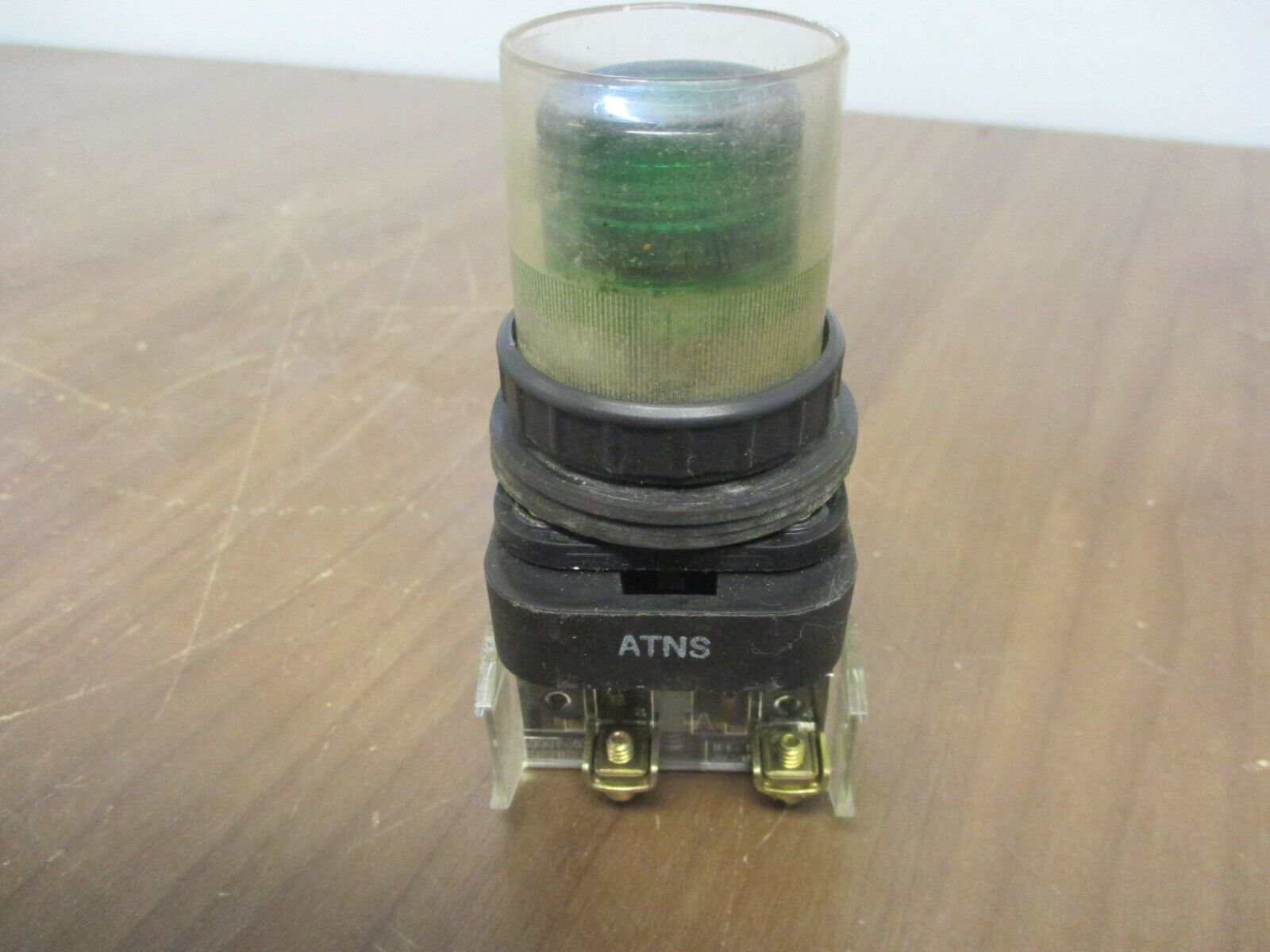 Allen-Bradley Illuminated Push Button 800H-QRA24 D1 Ser. F Type 4,4X,13 24V Used