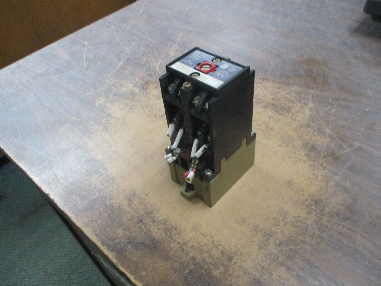 Allen-Bradley Relay w/ Aux Contact Block 700-P000A1 115-120V Coil Used