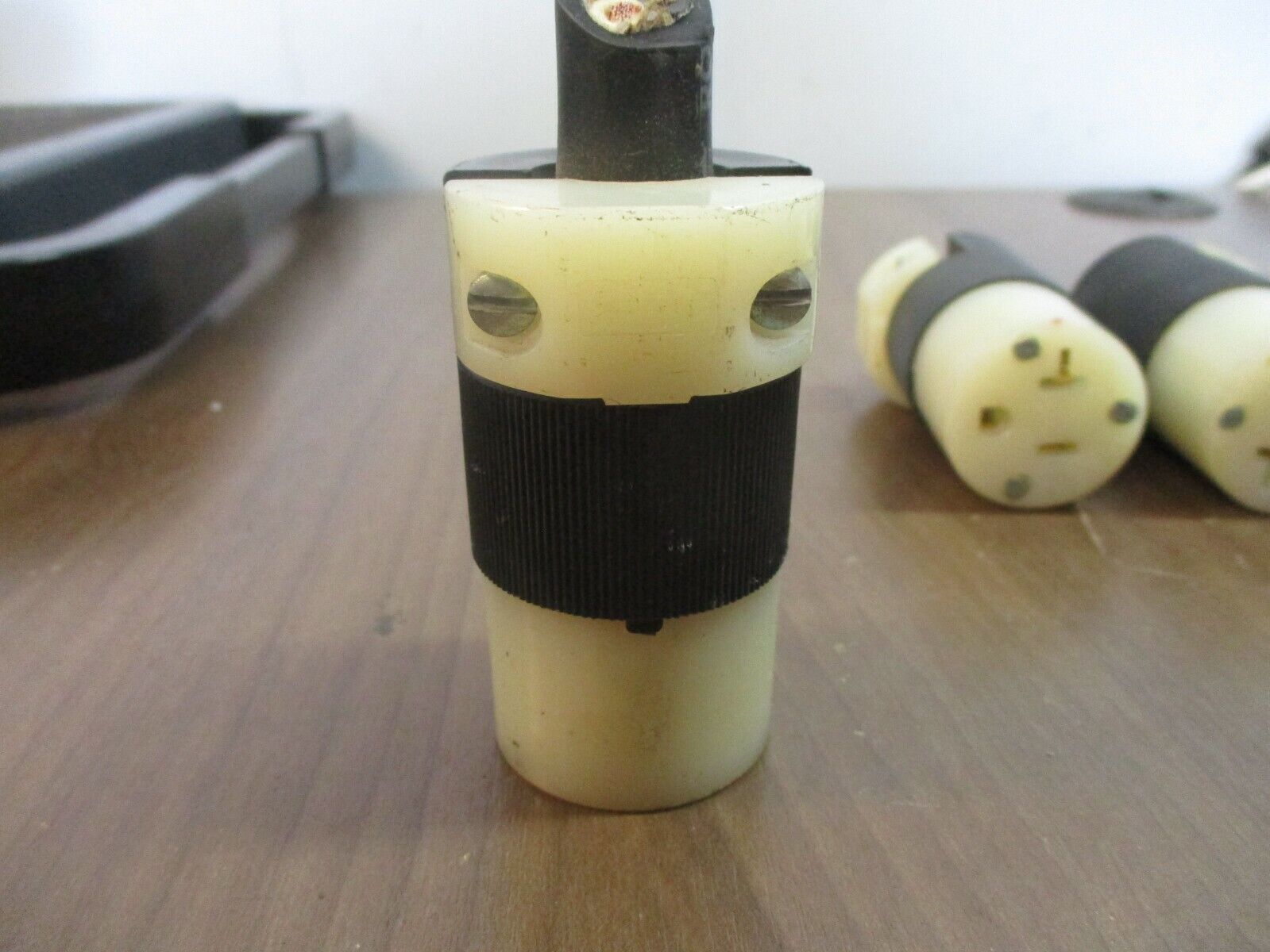 Hubbell Connector Nema 5-20 20A 125V *Lot of 4* Used