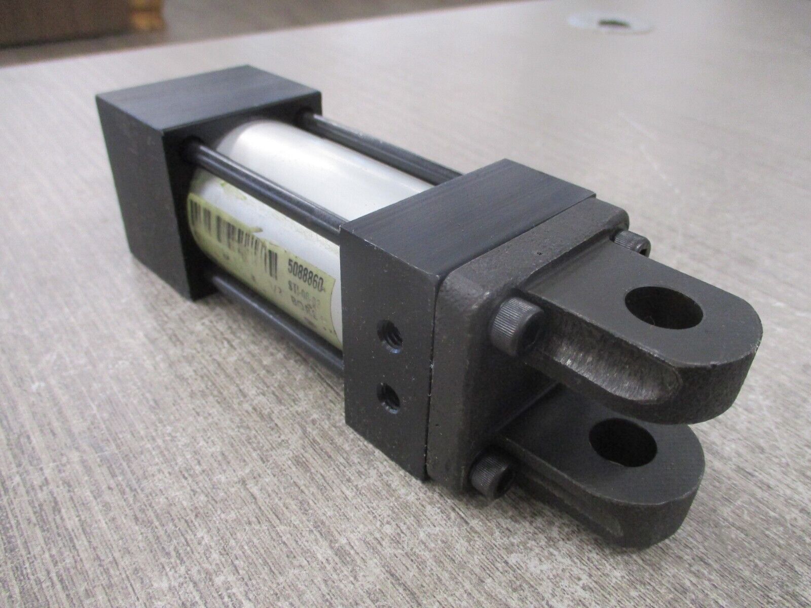 Bimba Pneumatic Air Cylinder CYL-9459508 250 PSI Bore/Stroke : 1.5x1.5 Used