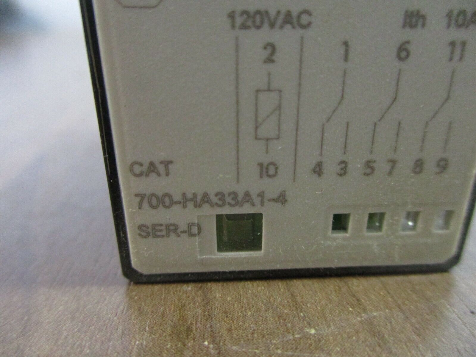 Allen-Bradley Relay 700-HA33A1-4 Ser. D 10A 120V 50/60Hz New Surplus