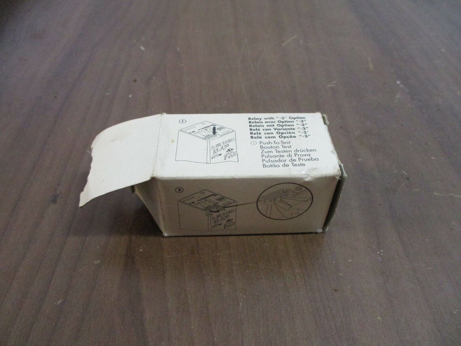 Allen-Bradley Relay 700-HA33A1-4 Ser. D 10A 120V 50/60Hz New Surplus