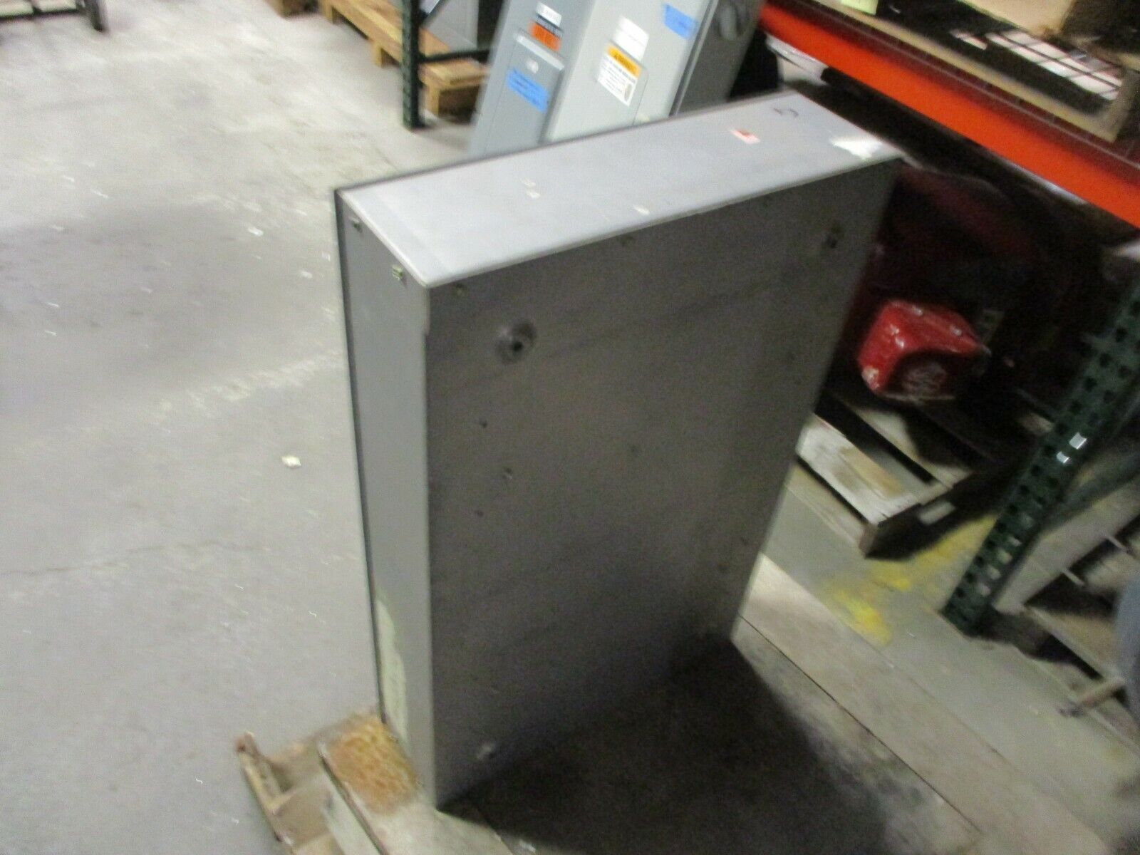 GE Main Lug Breaker Panel ALF3181MTX AXB4 125A Max 208Y/120V 3Ph 4W 18-Slot Used