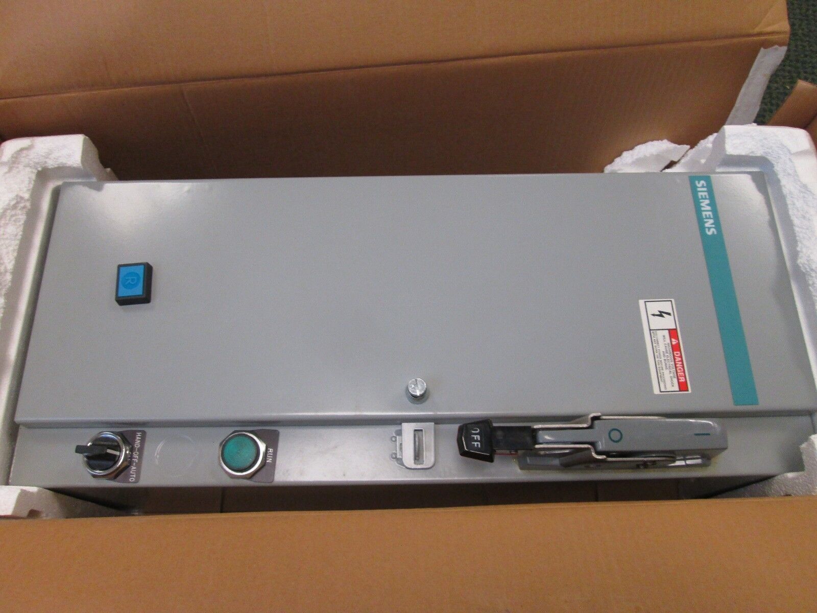 Siemens Fusible Combination SCFC10120 Size 1 120V Coil New Surplus