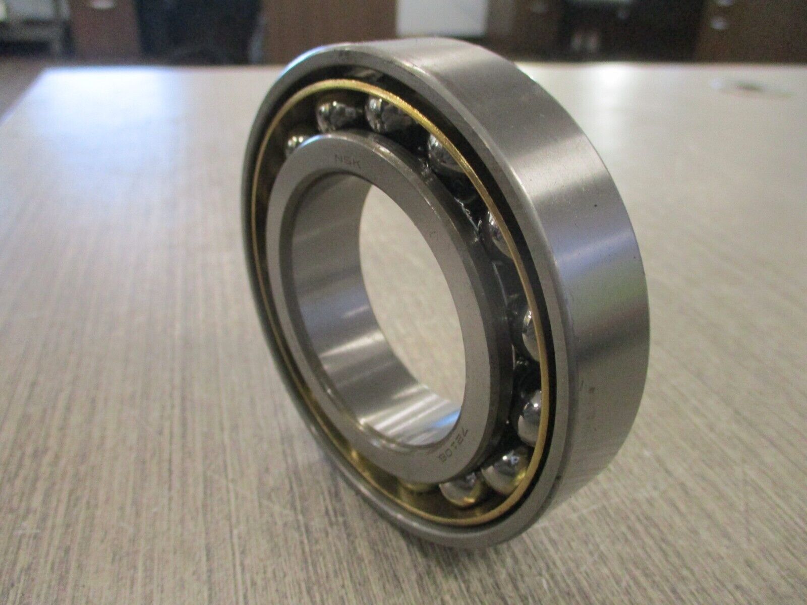 NSK Bearing 7210BYG New Surplus