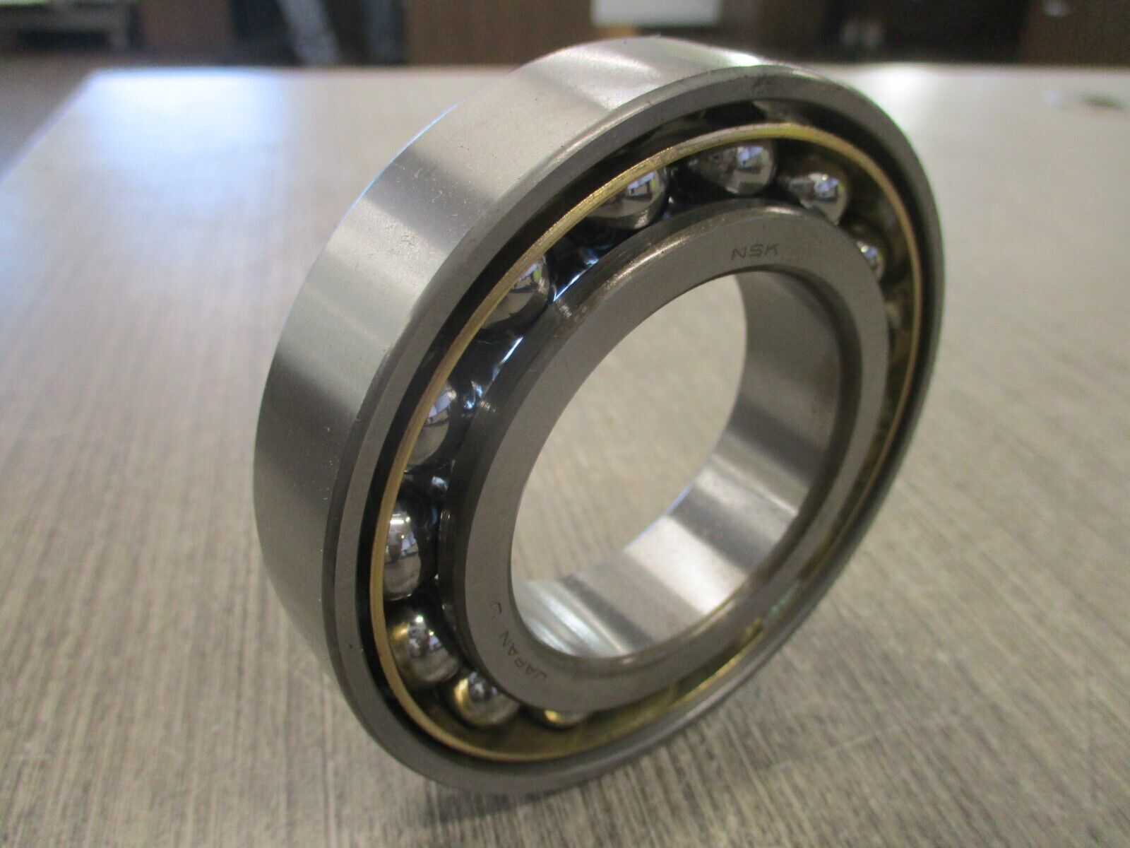 NSK Bearing 7210BYG New Surplus
