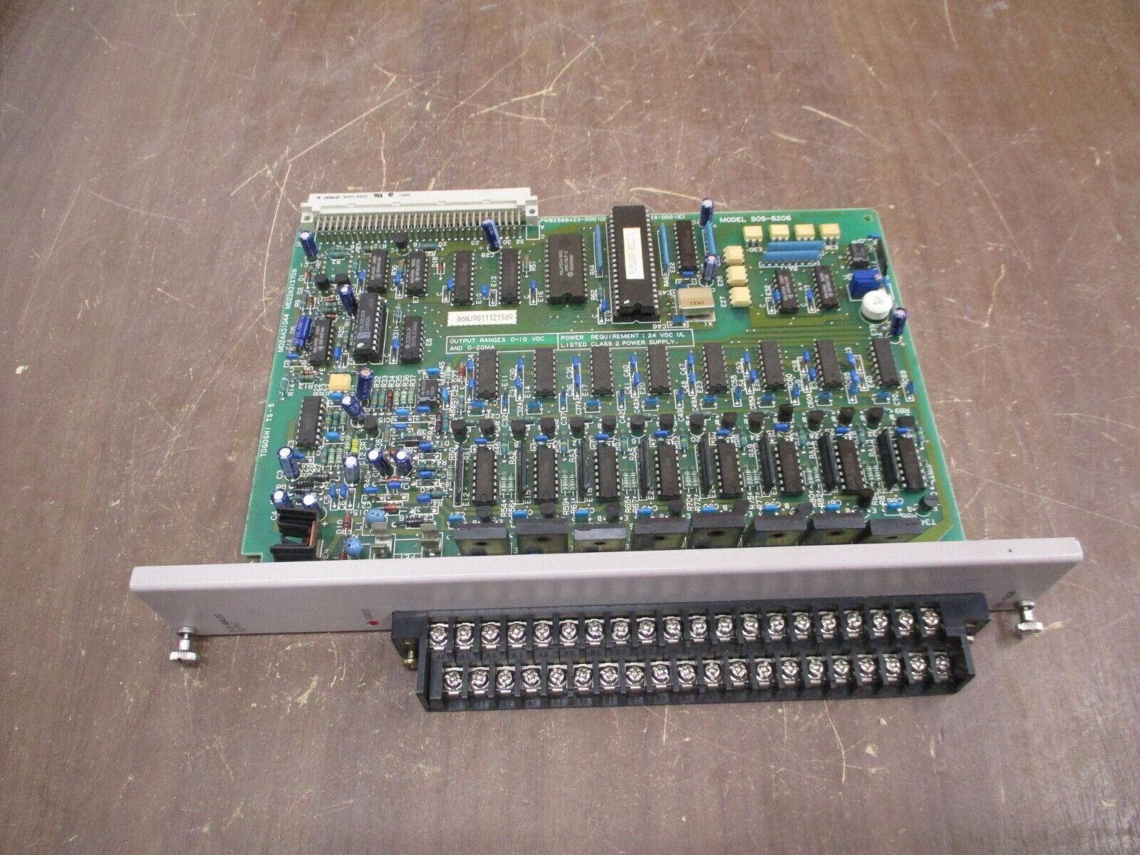 Siemens Analog Output Module 505-6208 8-Ch 0-10VDC 0-20mA Used