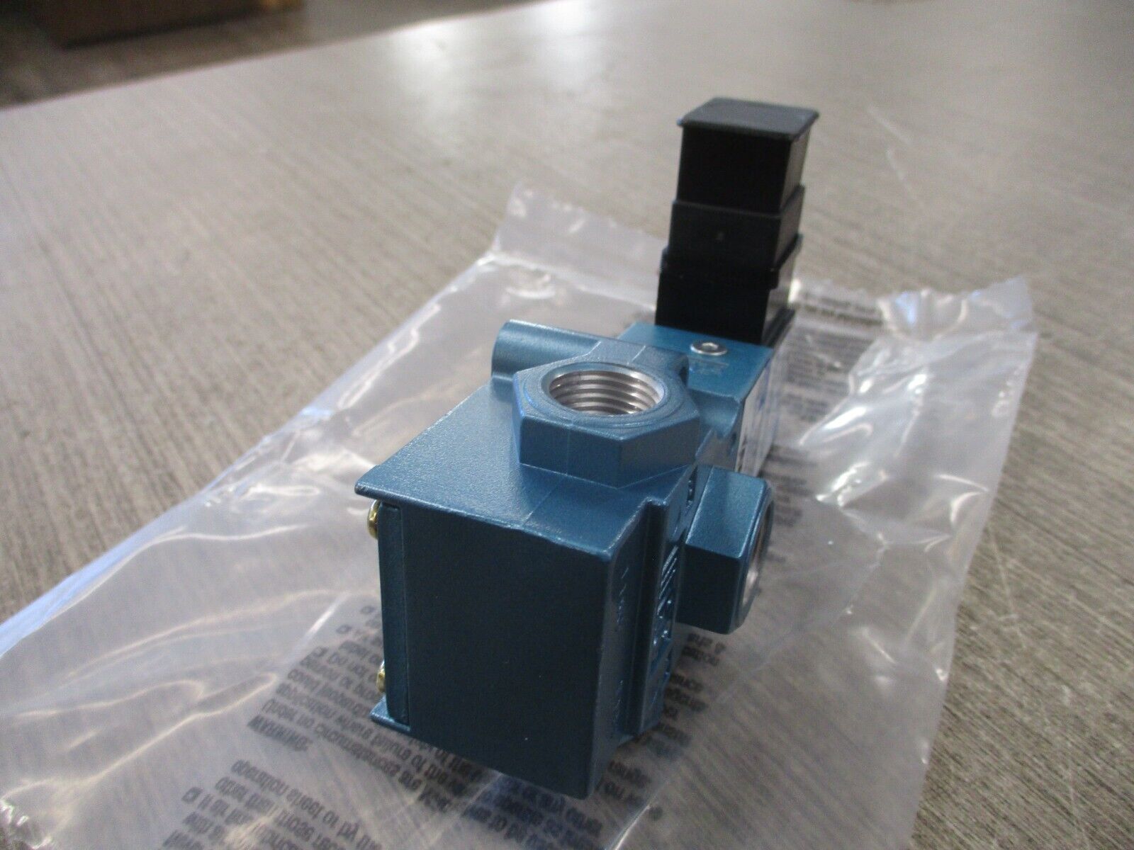 MAC Solenoid Valve 55B-12-PI-871JM New Surplus