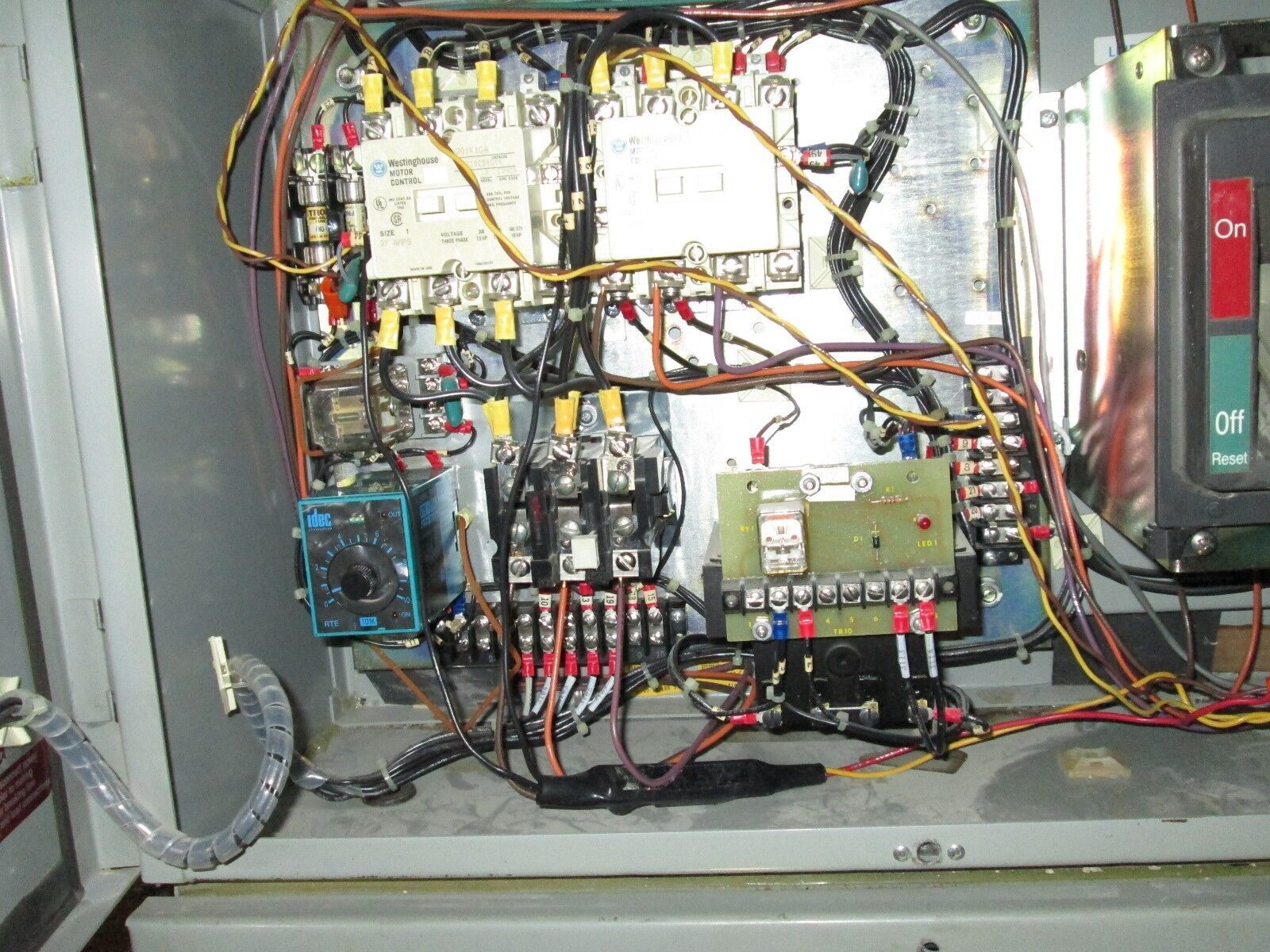 Westinghouse AccuFlow AC Drive w/ Bypass AFT072-20358 7.5HP Used