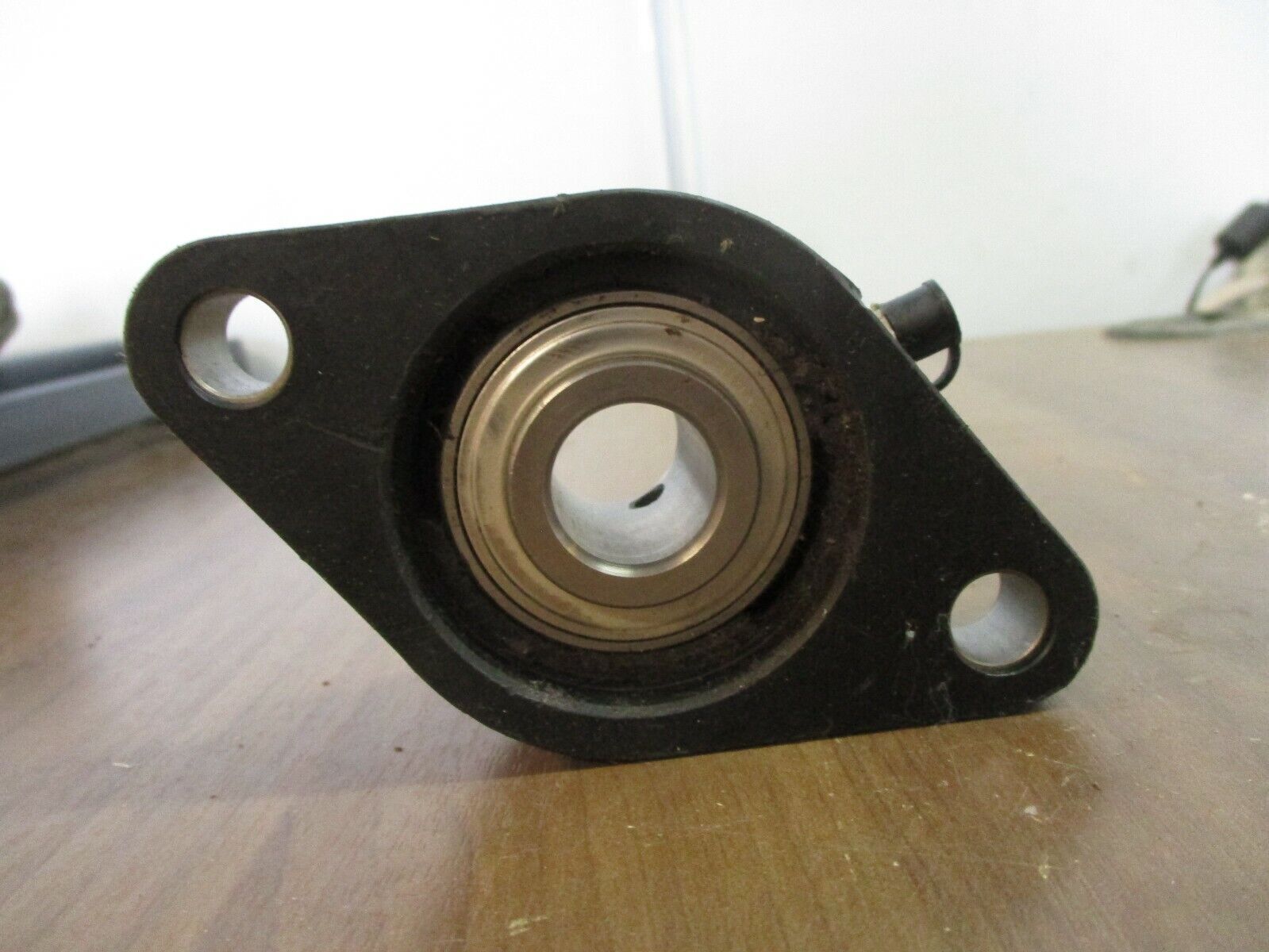 IPTCI Flange Bearing SUC204-12 Used