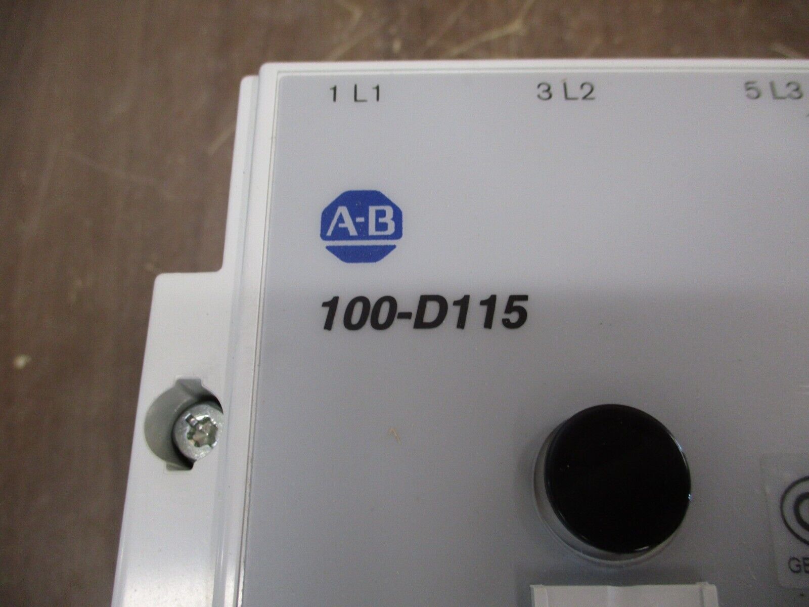 Allen-Bradley Contactor 100-D115D11 Ser. B 120V Coil New Surplus
