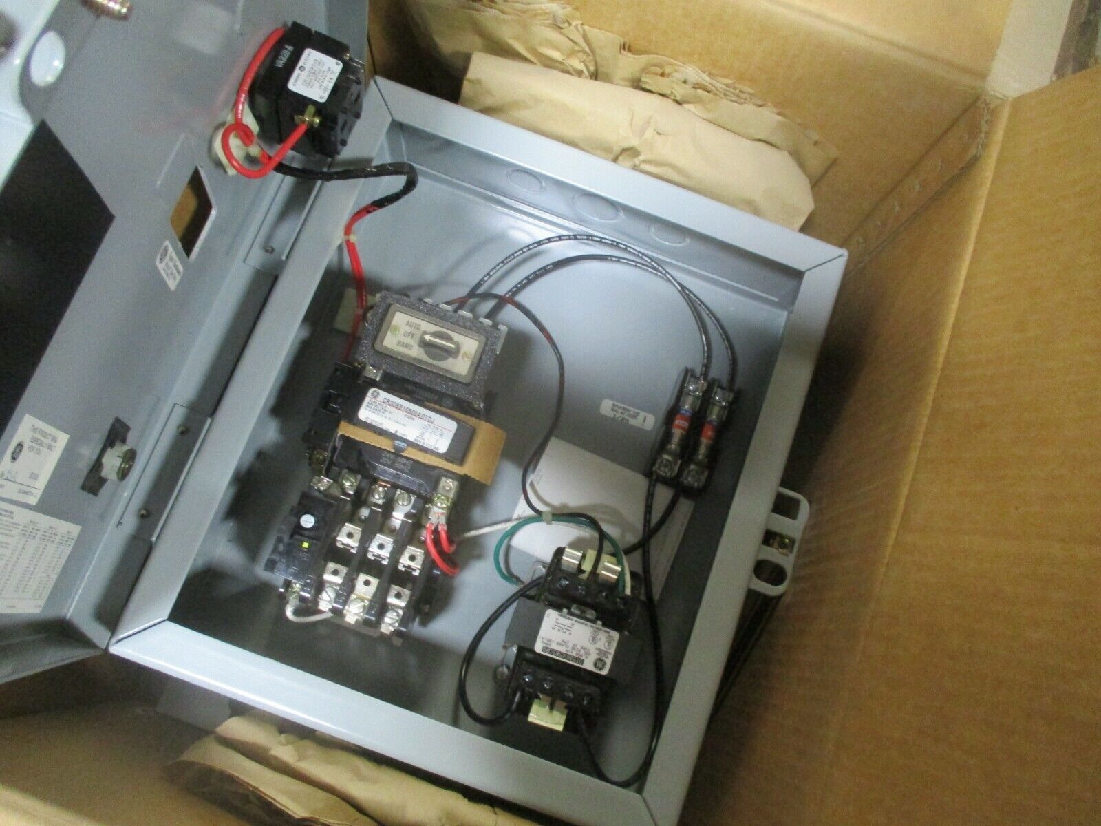 GE Size 0 Enclosed Starter CR306B16500ADTDJ 460V 3P 24V Coil New Surplus