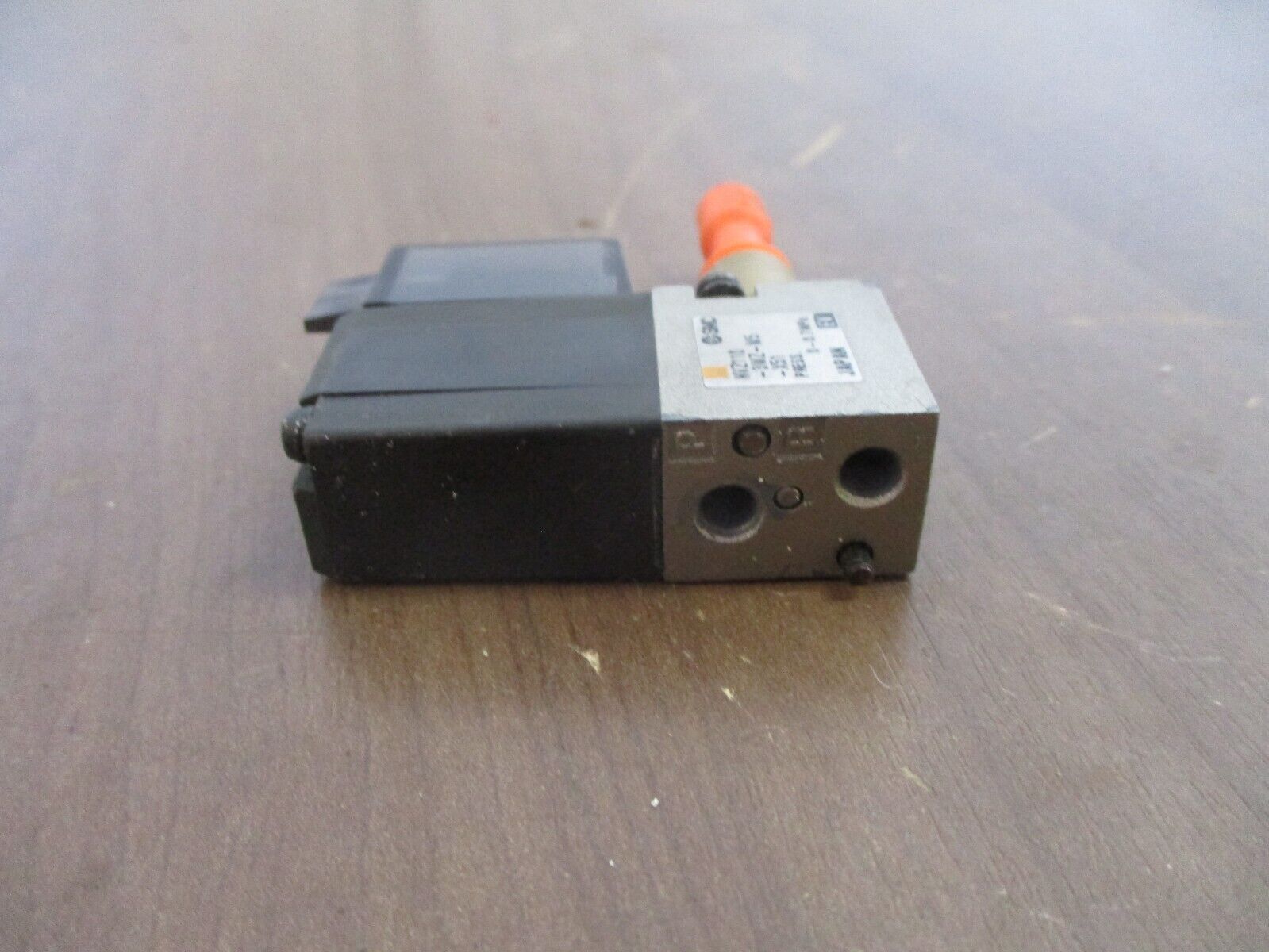 SMC Solenoid Valve NVZ110-3MZ-M5-X51 0-0.7 MPA Used