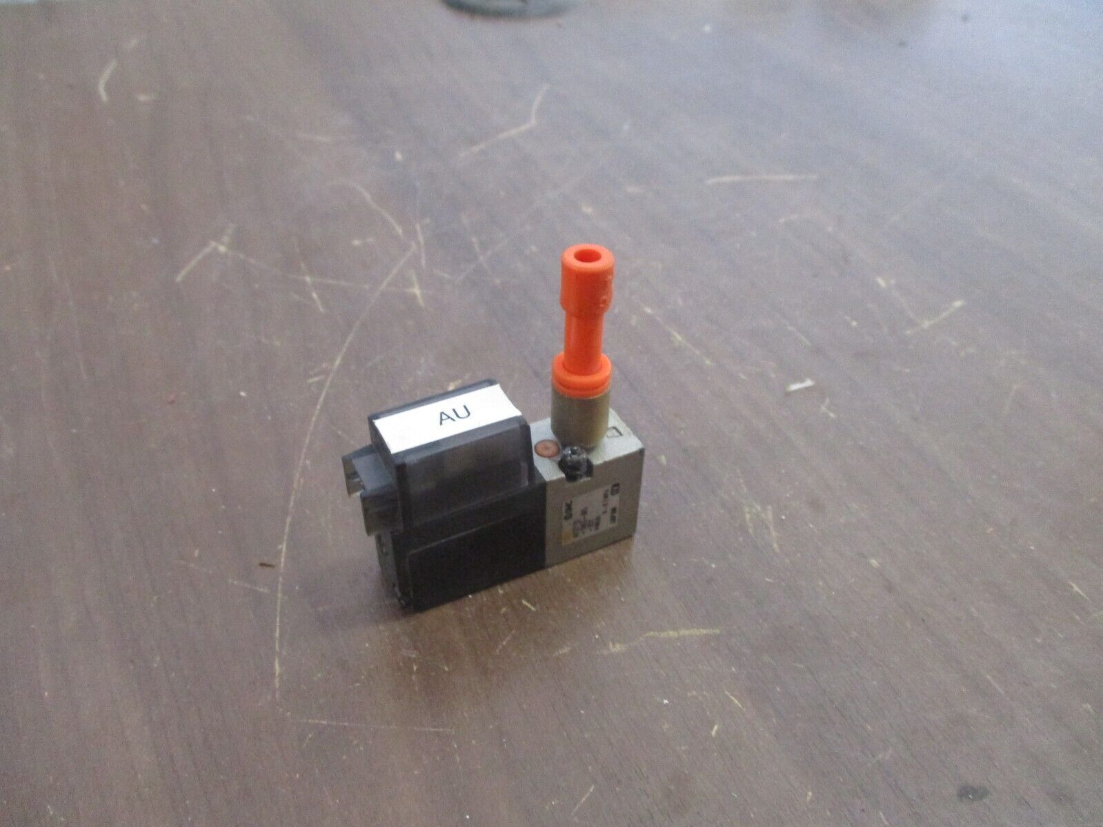 SMC Solenoid Valve NVZ110-3MZ-M5-X51 0-0.7 MPA Used