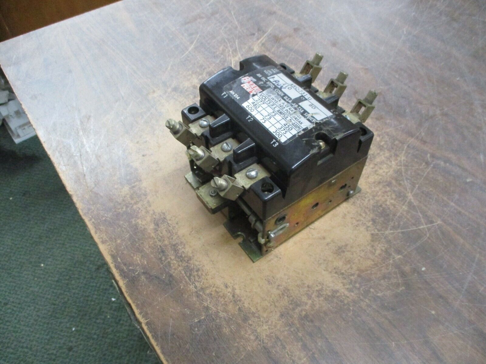 Arrow Hart Contactor ARC-731-U 110V Coil 75A 277-600V Used
