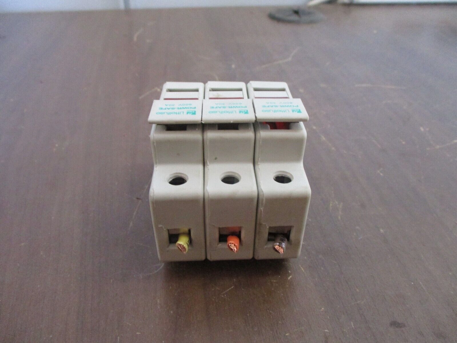 Littelfuse Powr-Safe Fuse Holder LPSC-ID CH 30A 600V 3P Used