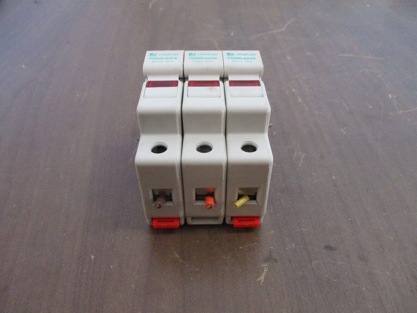 Littelfuse Powr-Safe Fuse Holder LPSC-ID CH 30A 600V 3P Used