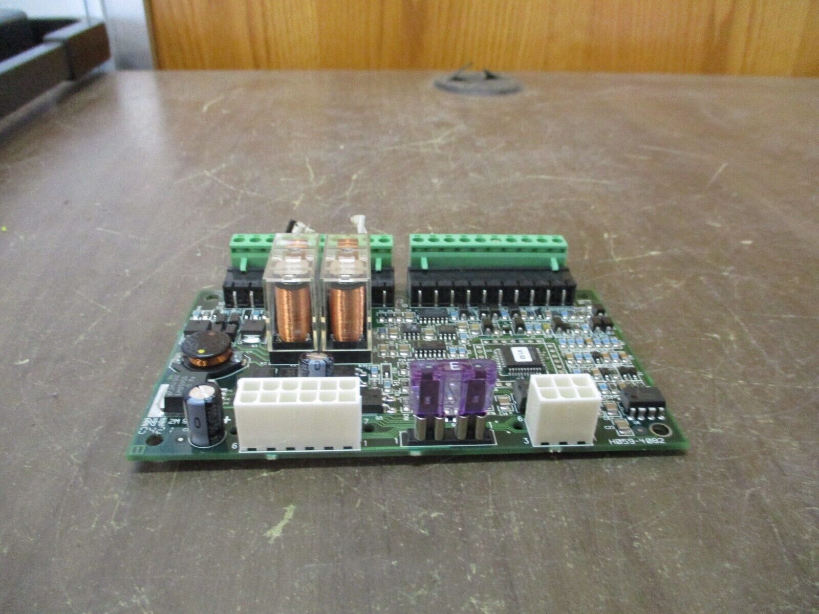 Eaton Control Board 101073473-101 Rev. B01 Used