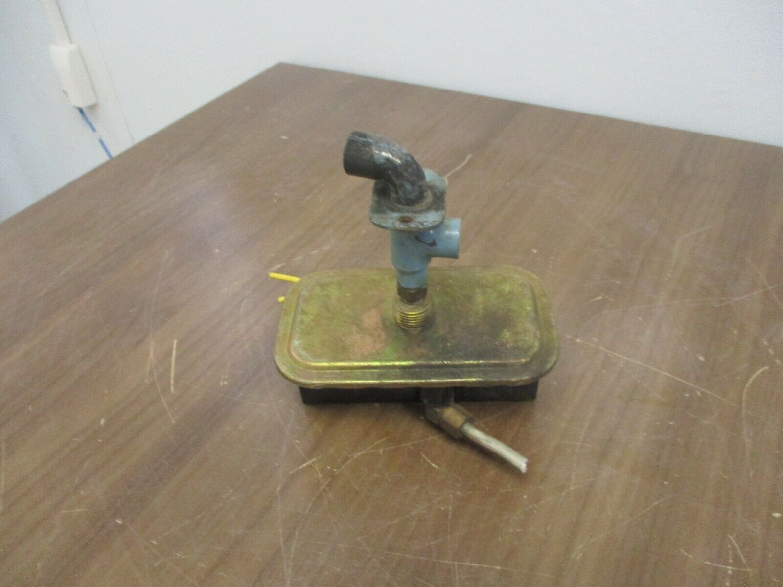 Penn Pressure Differential Switch P32AC-2 Range: 0.05-5" Used