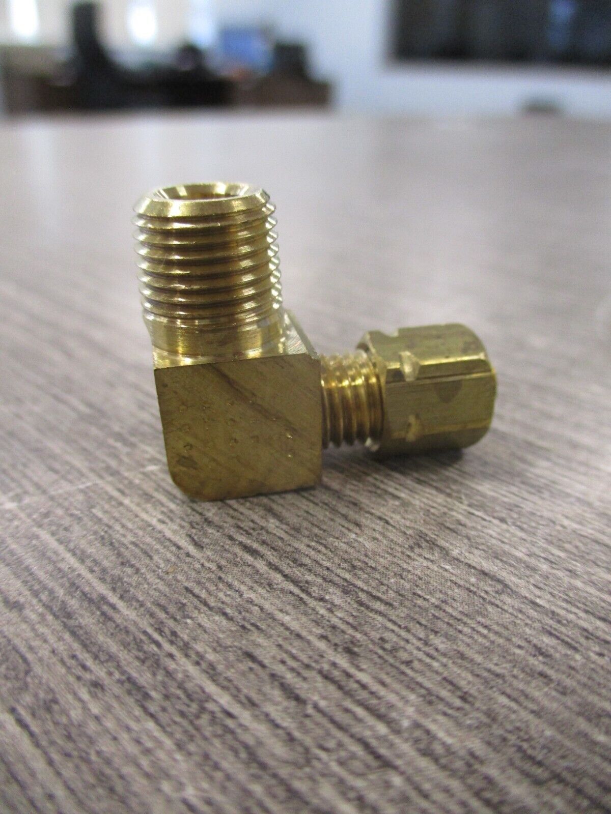 Parker Brass Elbow Pneumatic Fitting X269CA-2-2 *Box of 25* New Surplus