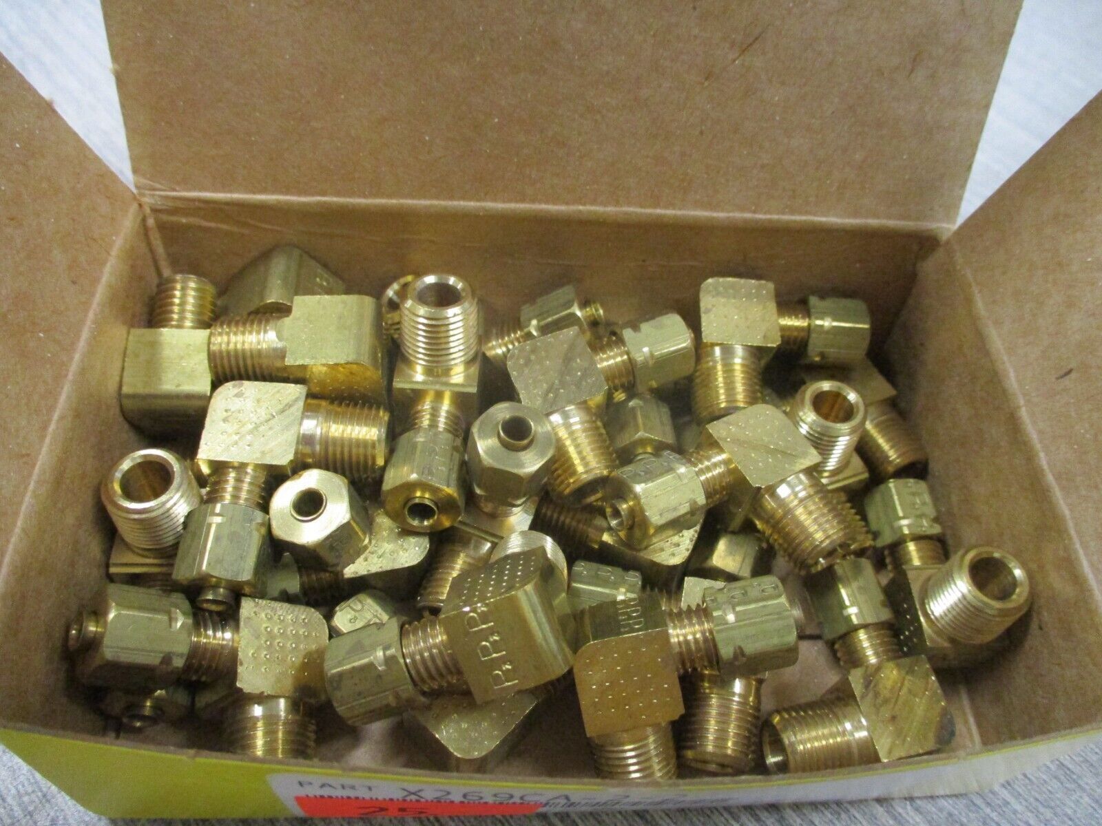 Parker Brass Elbow Pneumatic Fitting X269CA-2-2 *Box of 25* New Surplus