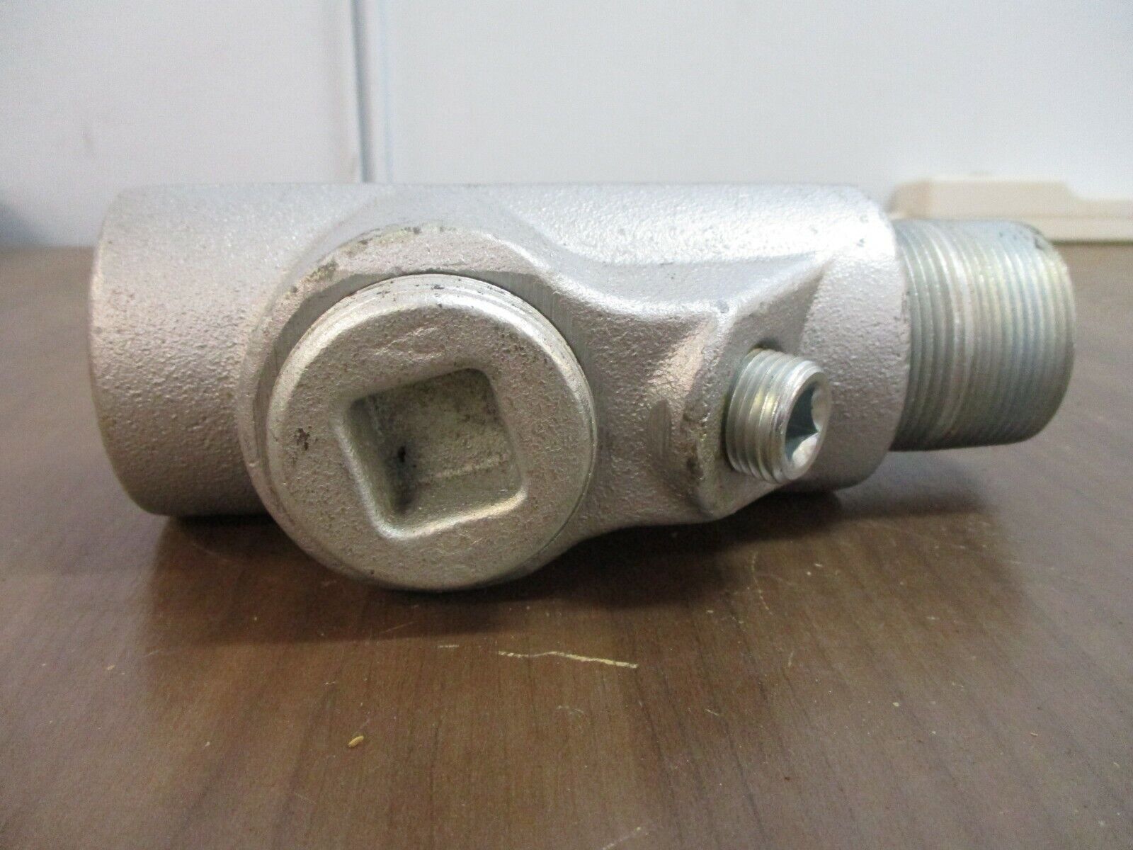 Cooper Crouse-Hinds Condulet Sealing Fitting EYS516 Size: 1 1/2" Explosion Proof