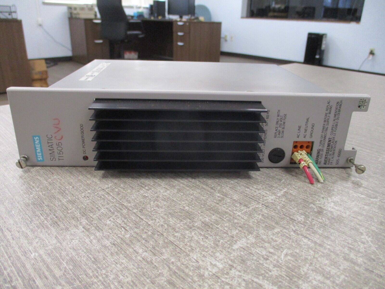 Siemens Simatic TI505 Power Supply Module 505-6660 Used